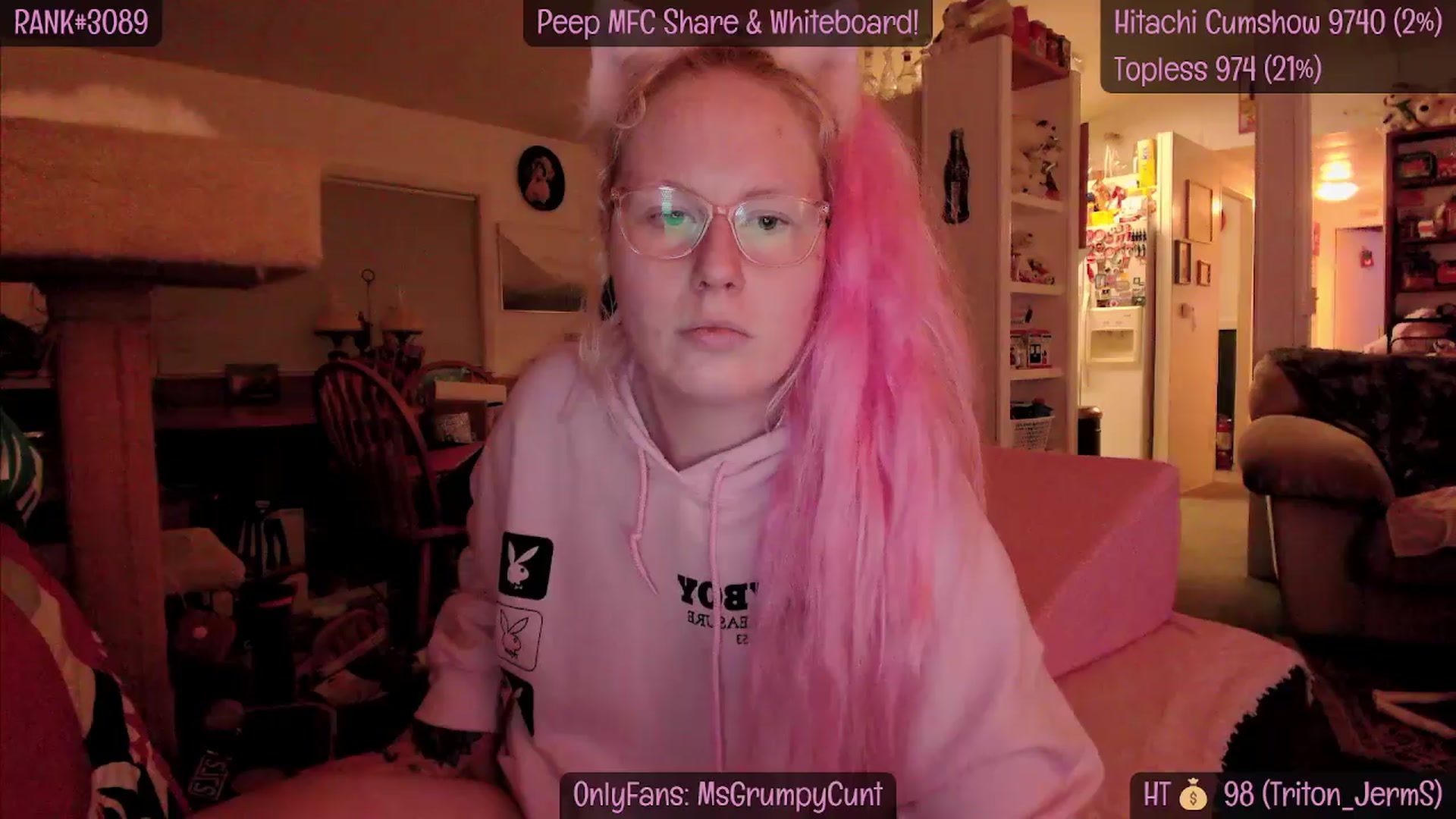 Gallery image thumbnail from MsGrumpyCunt's myfreecams stream on, 03/26/2024, 05:22 image 10 of 20