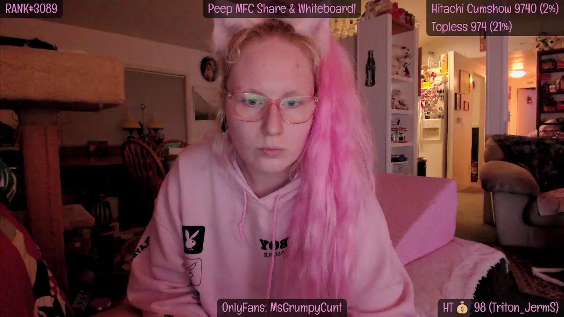 Gallery image thumbnail from MsGrumpyCunt's myfreecams stream on, 03/26/2024, 05:22 image 7 of 20