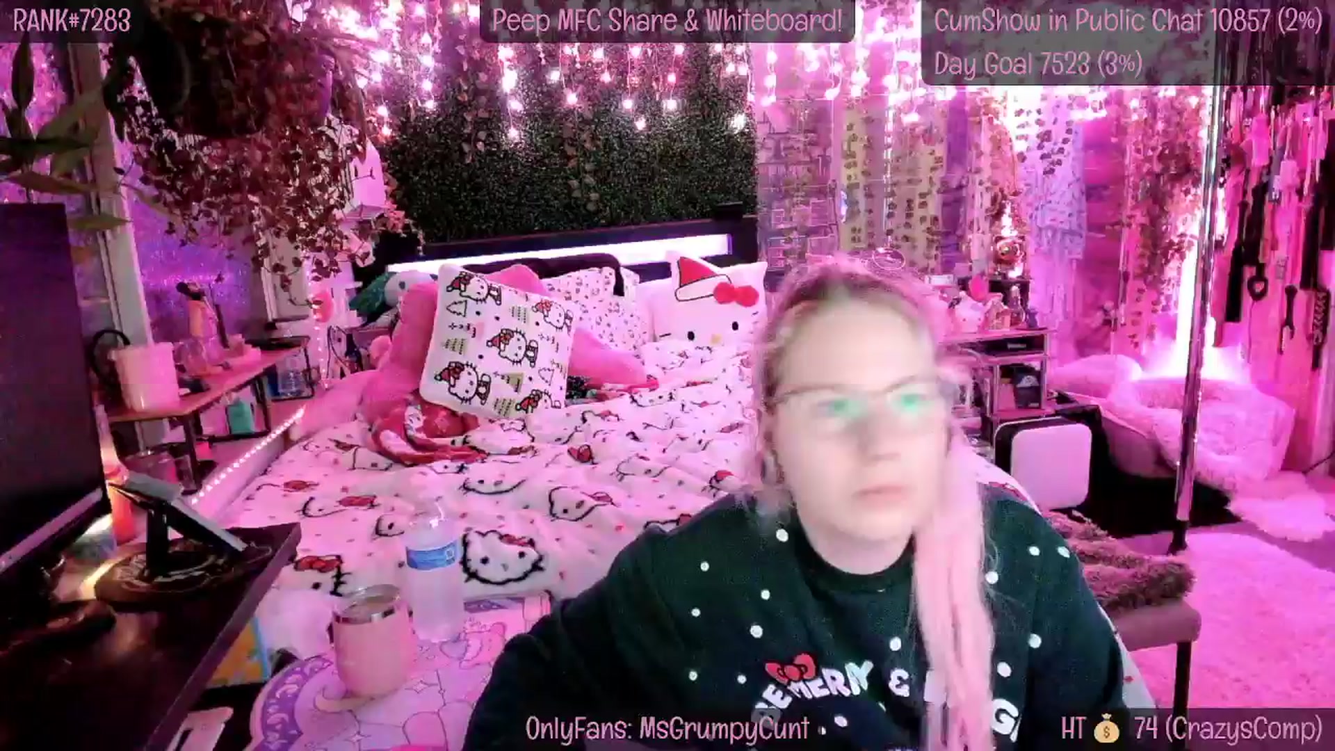 Gallery image thumbnail from MsGrumpyCunt's myfreecams stream on, 12/24/2024, 10:11 image 1 of 20