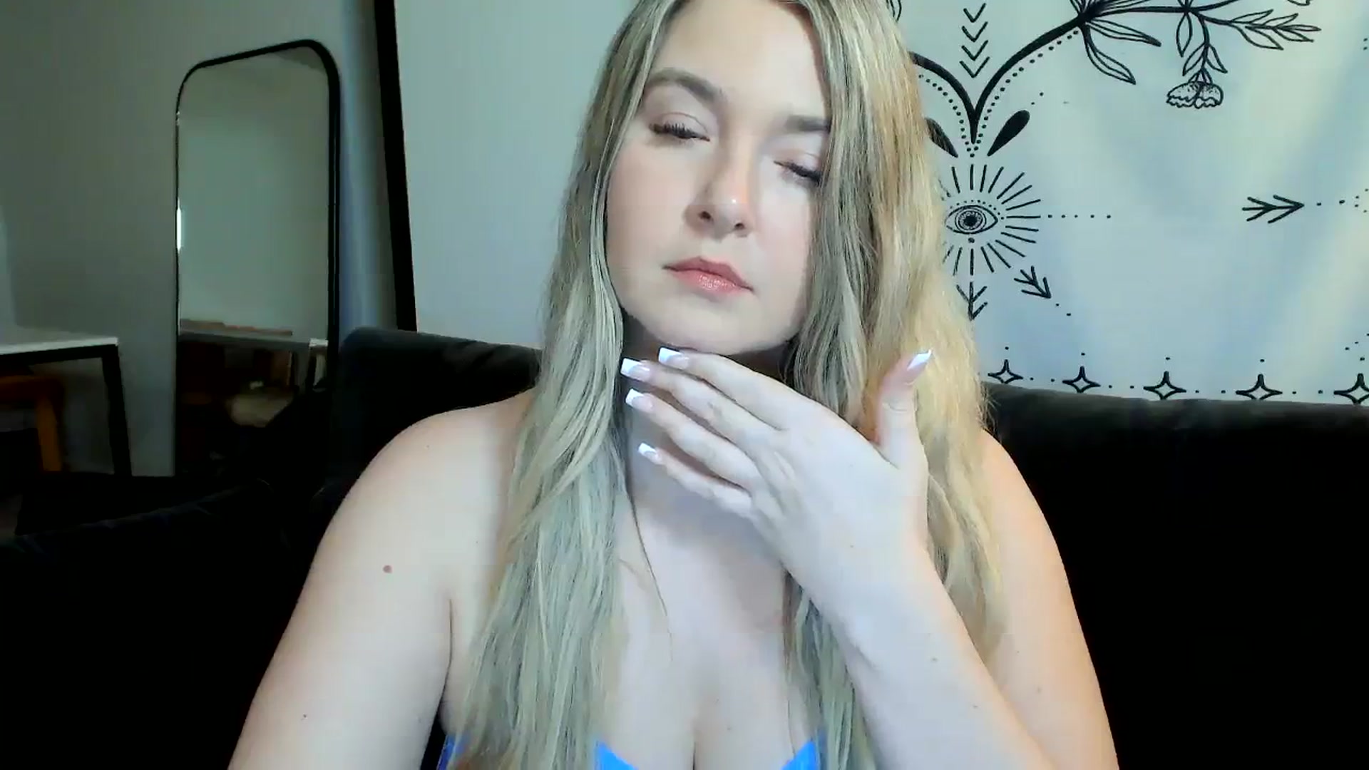 Gallery image thumbnail from MsJinnaWhite's myfreecams stream on, 12/25/2023, 05:20 image 18 of 20