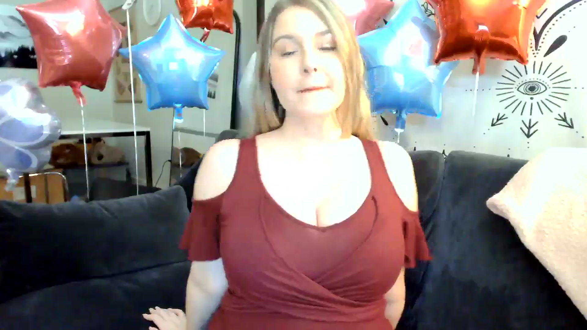 Gallery image thumbnail from MsJinnaWhite's myfreecams stream on, 02/20/2024, 04:30 image 12 of 20