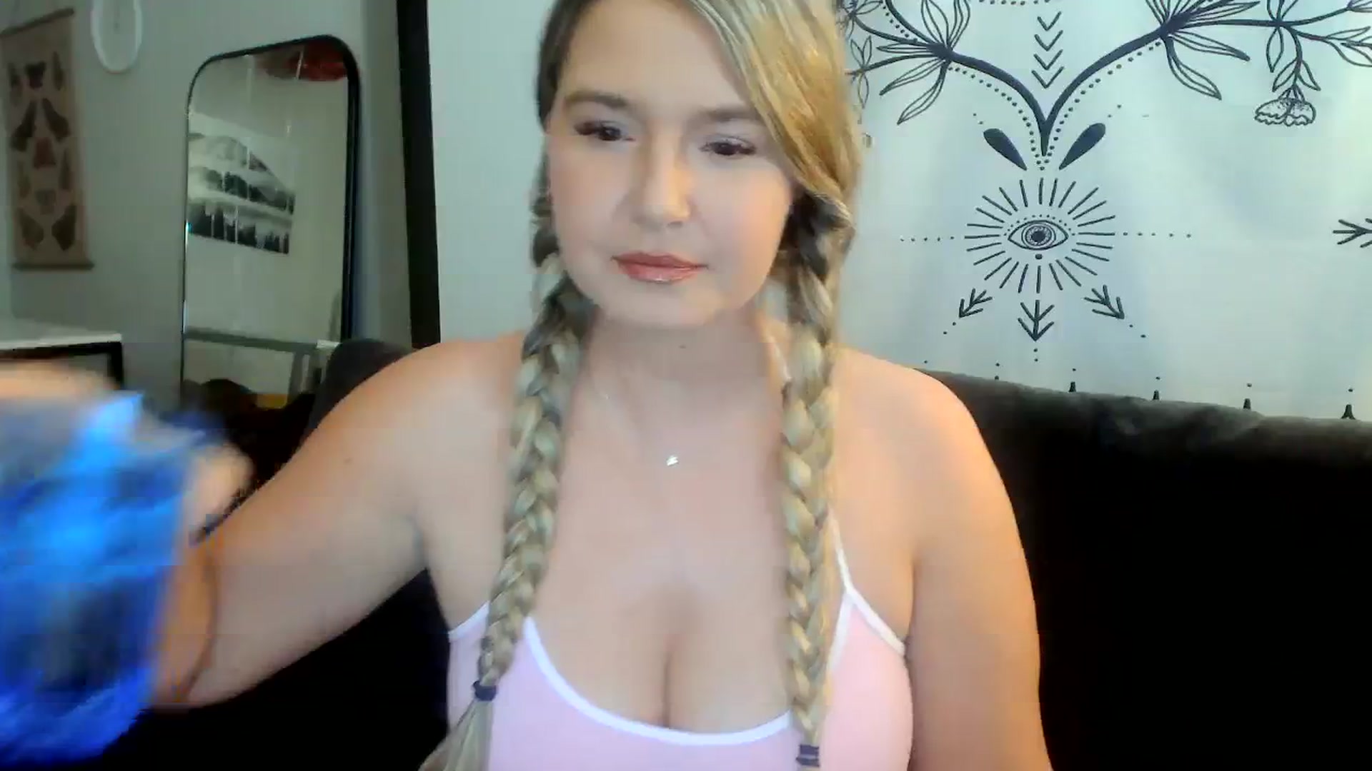 Gallery image thumbnail from MsJinnaWhite's myfreecams stream on, 02/25/2024, 03:51 image 6 of 20