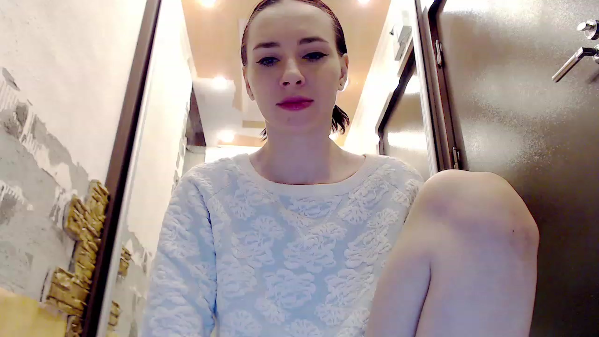 Gallery image thumbnail from MsLily's myfreecams stream on, 05/30/2023, 21:37 image 12 of 20