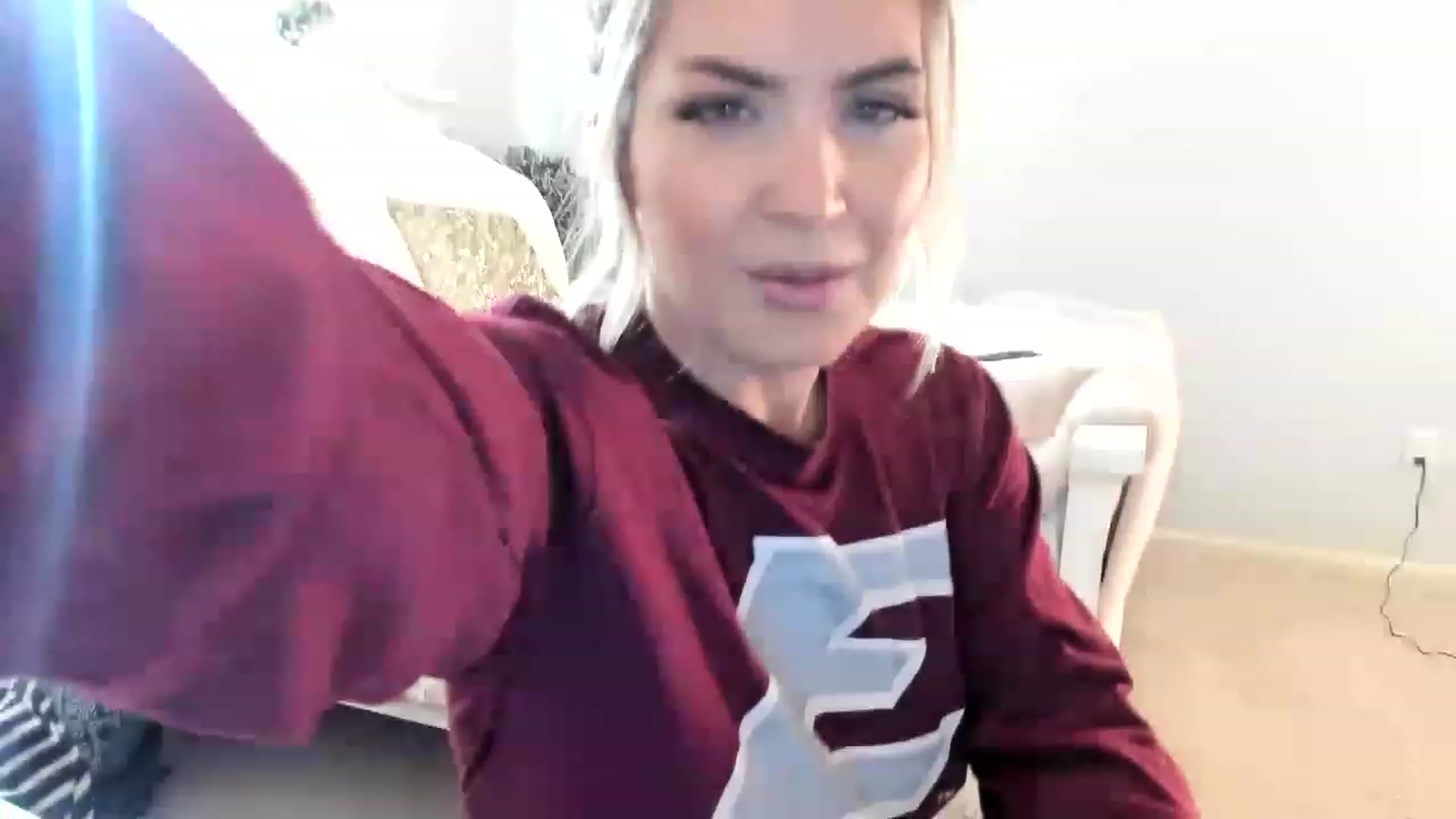 Gallery image thumbnail from MsMarilyn's myfreecams stream on, 11/14/2022, 20:45 image 1 of 20