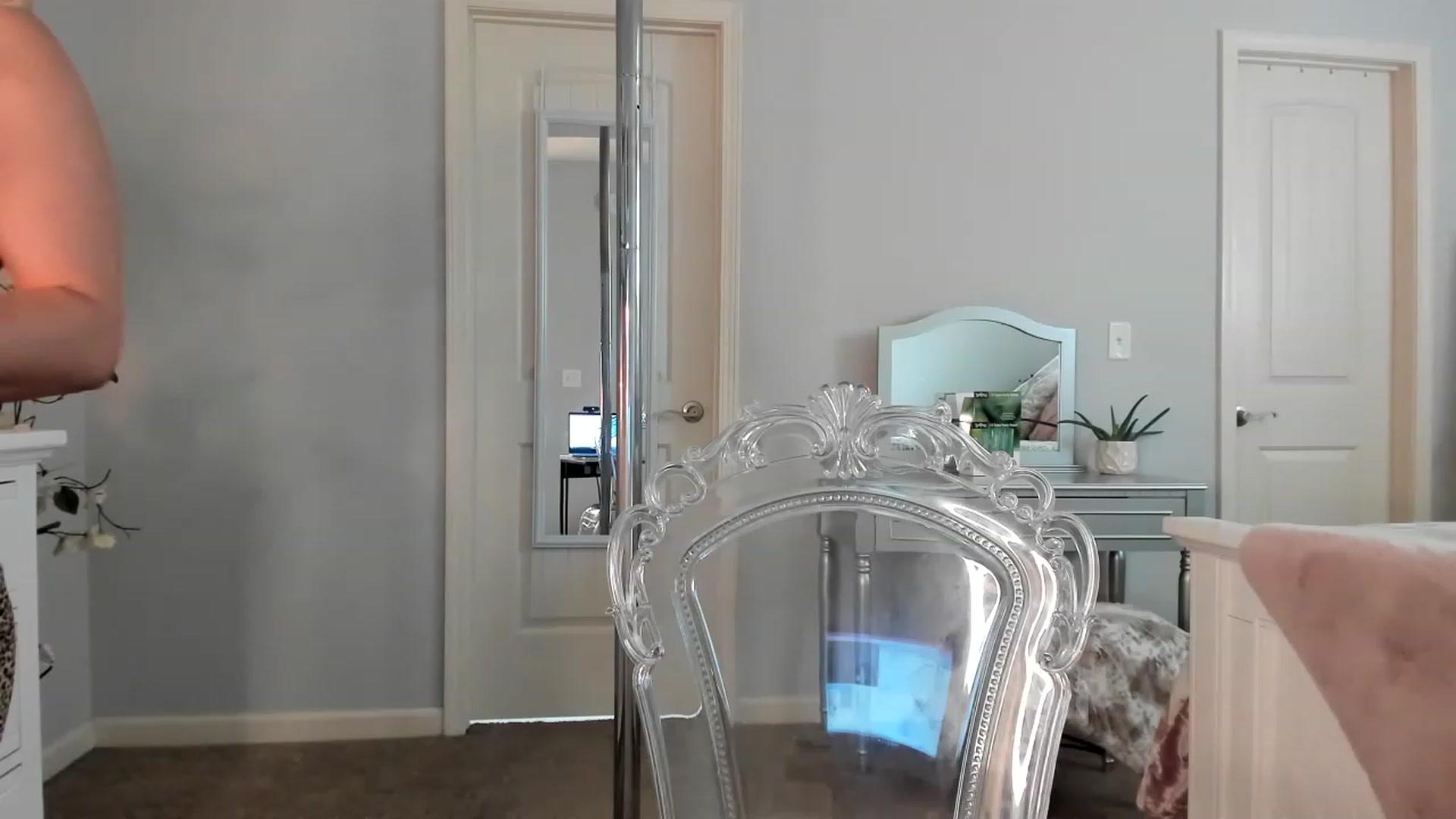 Gallery image thumbnail from MsMarilyn's myfreecams stream on, 11/29/2022, 16:51 image 1 of 20