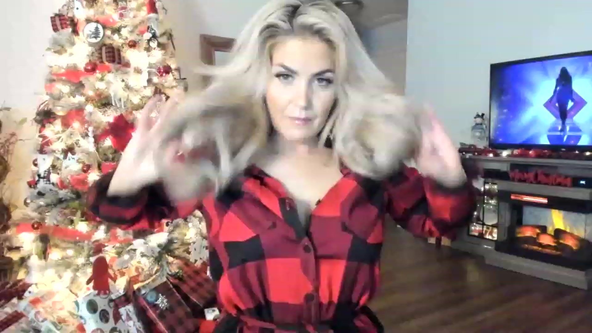 Gallery image thumbnail from MsMarilyn's myfreecams stream on, 12/05/2022, 17:48 image 5 of 20