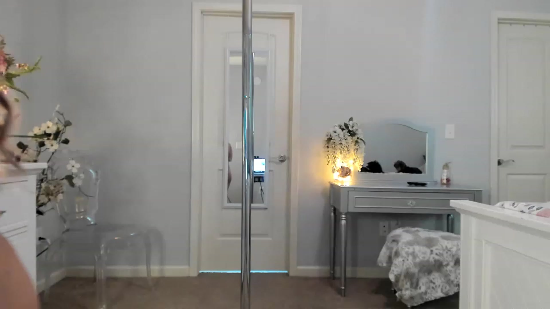 Gallery image thumbnail from MsMarilyn's myfreecams stream on, 12/06/2022, 19:36 image 1 of 20