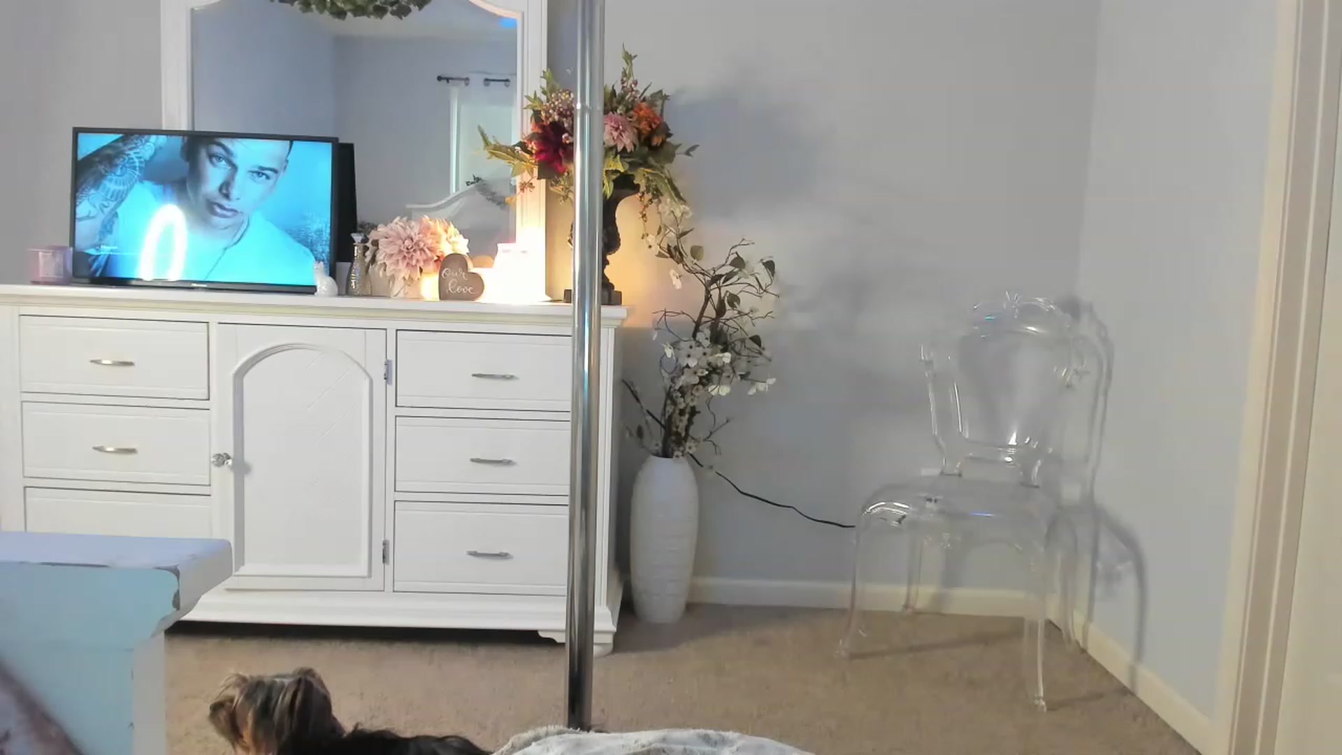 Gallery image thumbnail from MsMarilyn's myfreecams stream on, 01/03/2023, 19:44 image 12 of 20