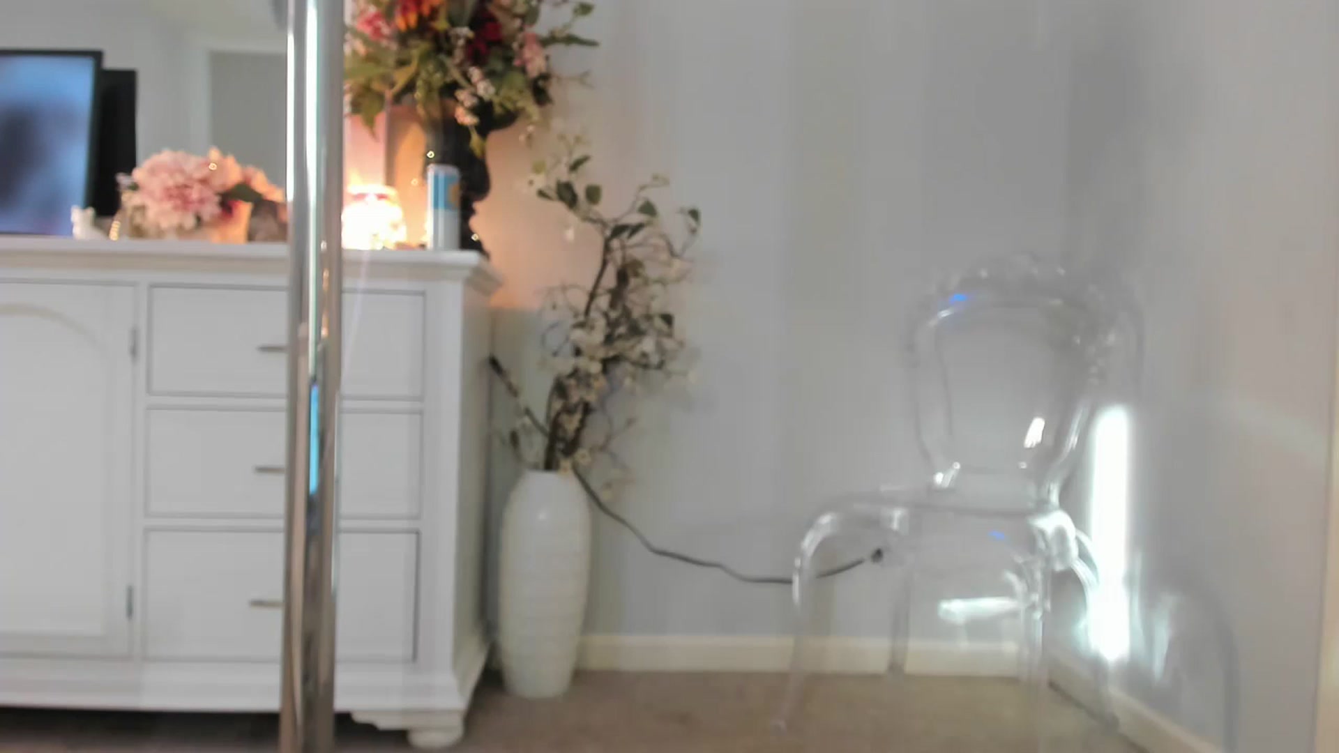 Gallery image thumbnail from MsMarilyn's myfreecams stream on, 01/09/2023, 22:01 image 10 of 20