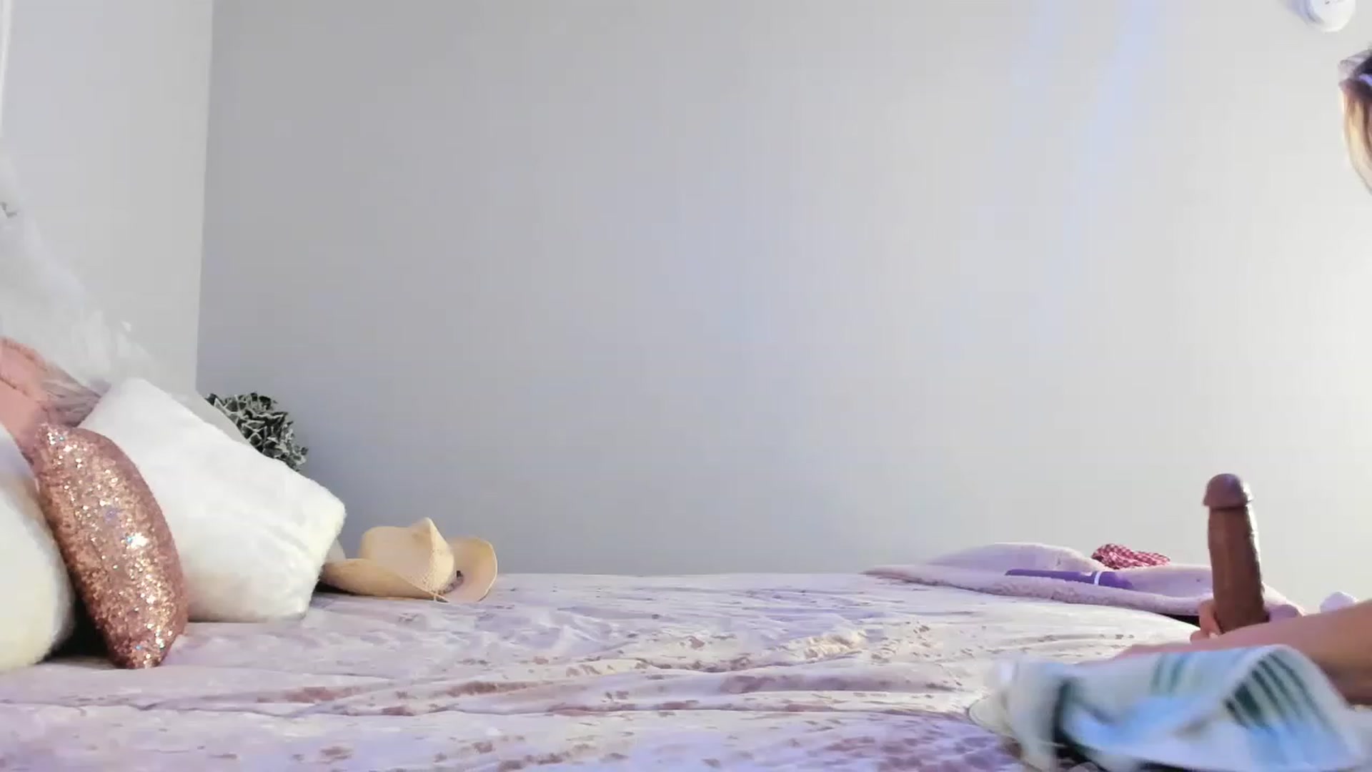 Gallery image thumbnail from MsMarilyn's myfreecams stream on, 01/09/2023, 22:43 image 12 of 20