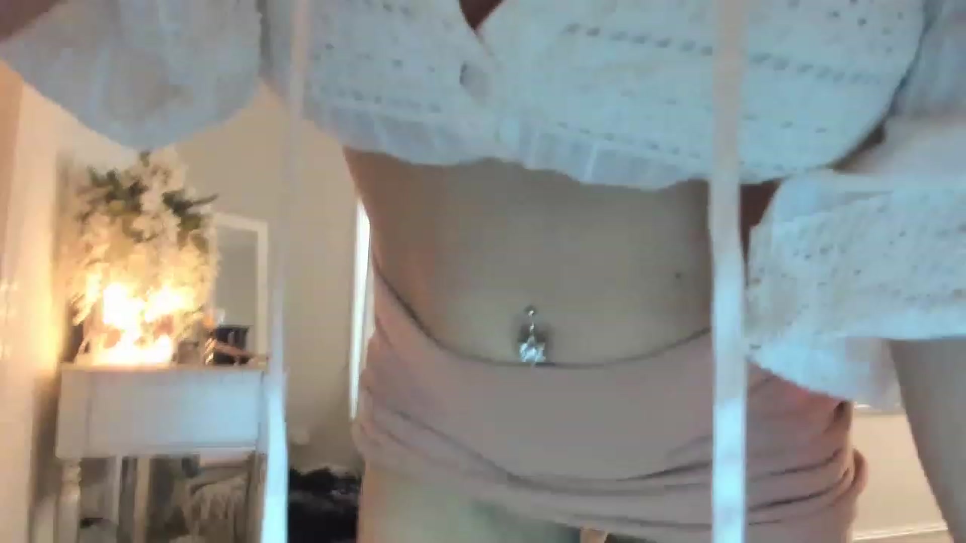 Gallery image thumbnail from MsMarilyn's myfreecams stream on, 01/20/2023, 21:07 image 18 of 20