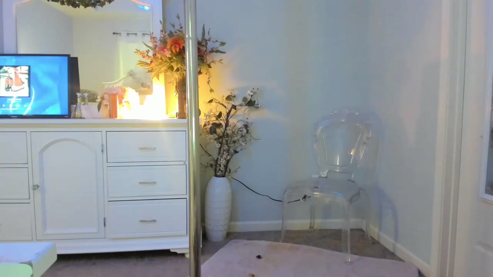 Gallery image thumbnail from MsMarilyn's myfreecams stream on, 01/30/2023, 20:43 image 13 of 20