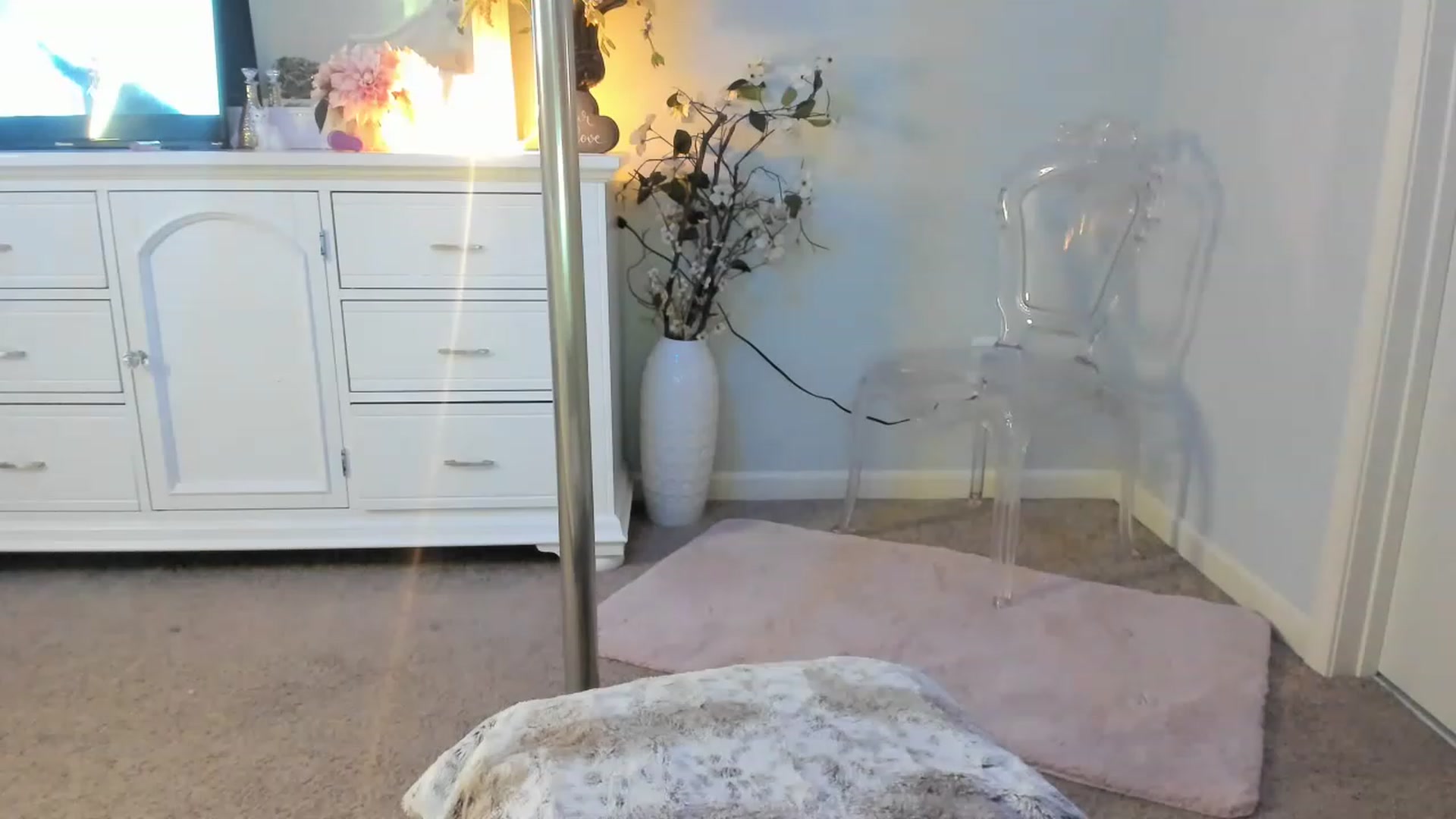 Gallery image thumbnail from MsMarilyn's myfreecams stream on, 02/02/2023, 20:00 image 9 of 20