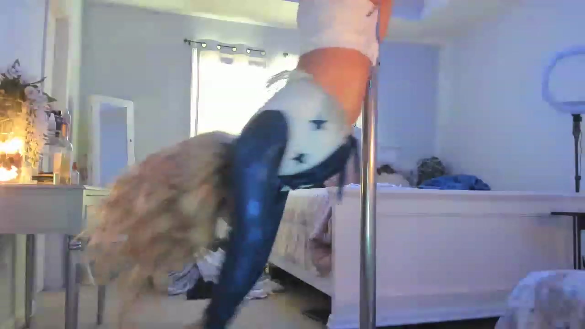 Gallery image thumbnail from MsMarilyn's myfreecams stream on, 02/06/2023, 22:28 image 5 of 20