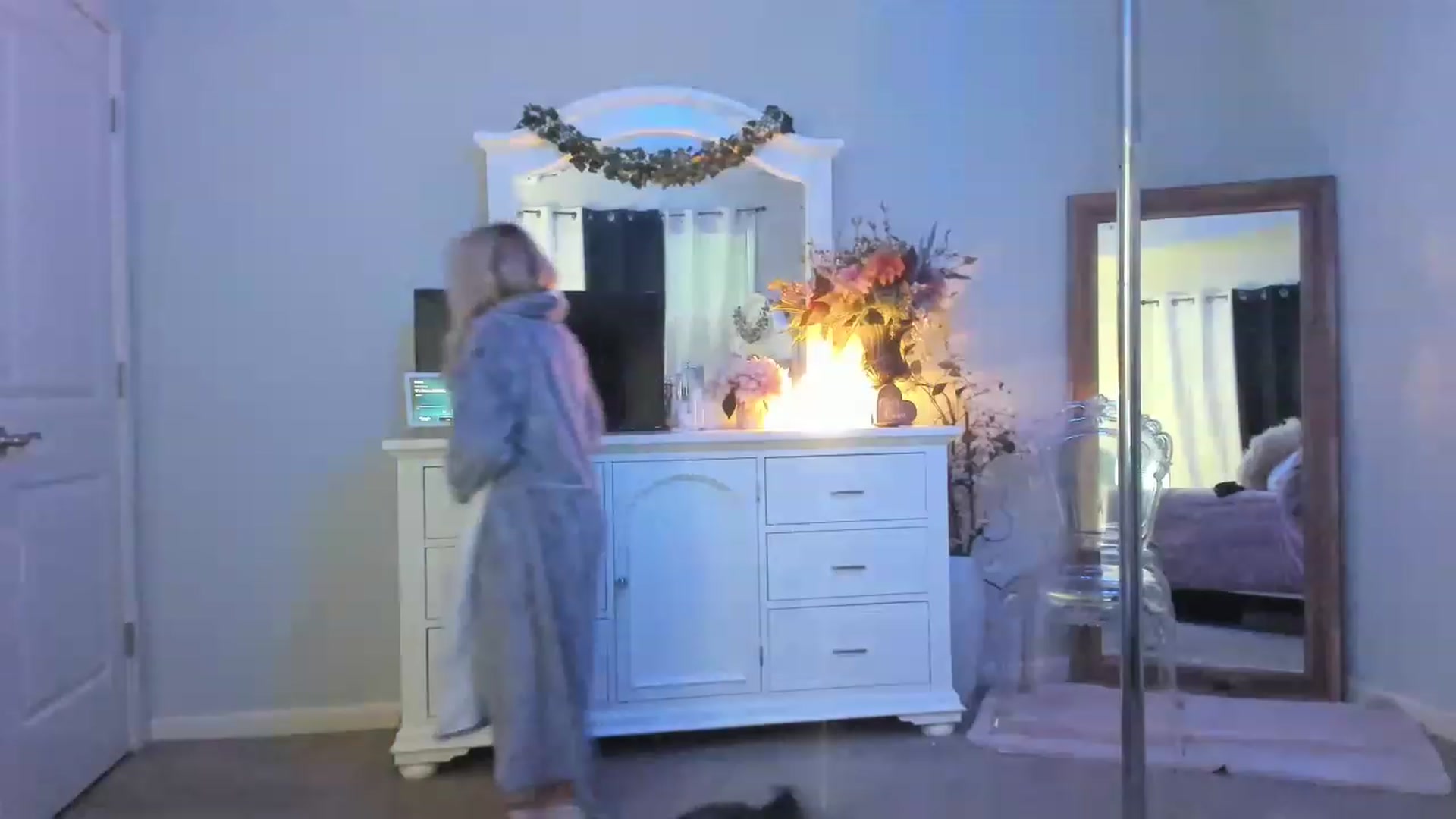 Gallery image thumbnail from MsMarilyn's myfreecams stream on, 02/20/2023, 22:10 image 10 of 20