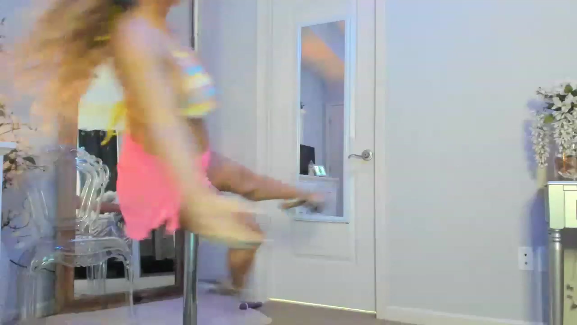 Gallery image thumbnail from MsMarilyn's myfreecams stream on, 02/20/2023, 23:39 image 7 of 20