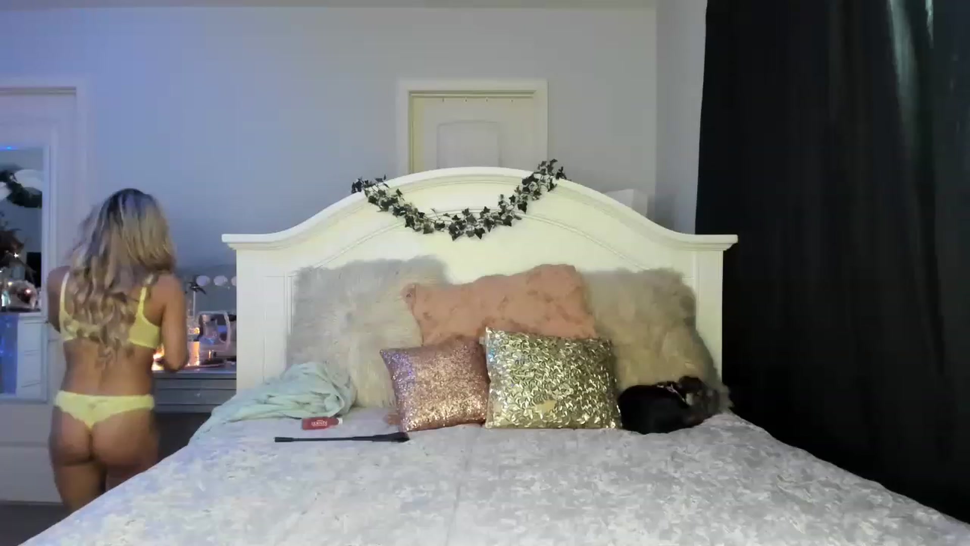 Gallery image thumbnail from MsMarilyn's myfreecams stream on, 05/11/2023, 20:58 image 5 of 20