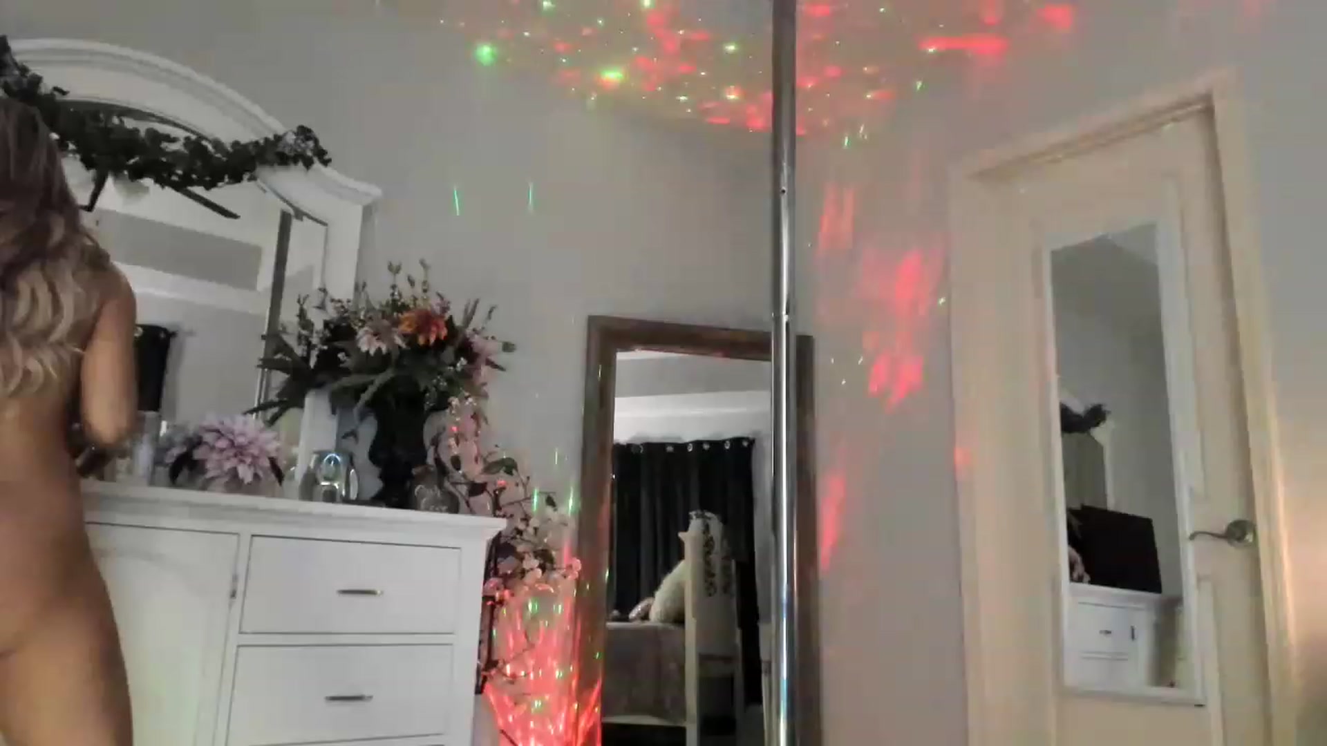 Gallery image thumbnail from MsMarilyn's myfreecams stream on, 05/12/2023, 24:17 image 8 of 20