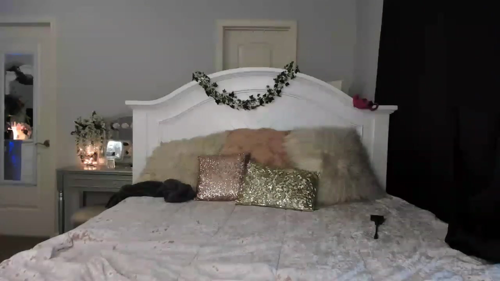 Gallery image thumbnail from MsMarilyn's myfreecams stream on, 05/12/2023, 19:13 image 4 of 20