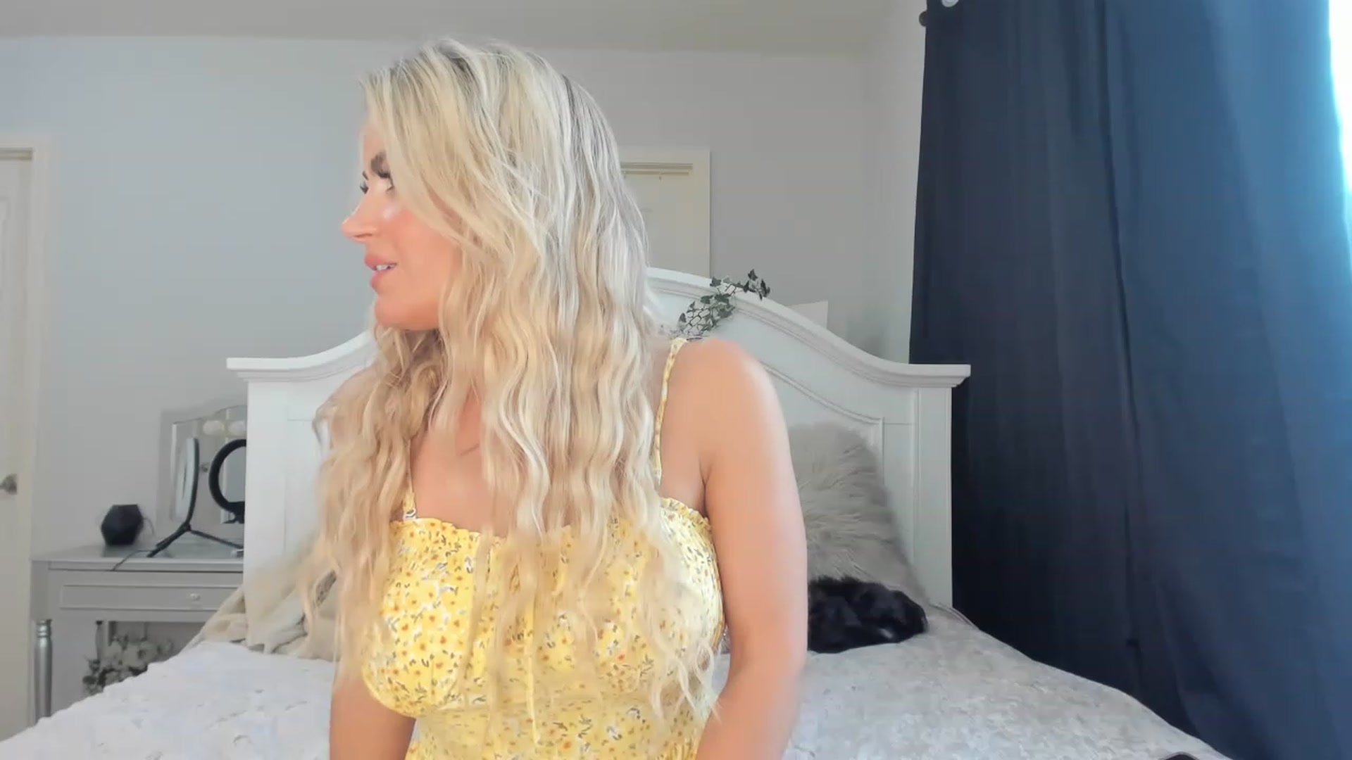 Gallery image thumbnail from MsMarilyn's myfreecams stream on, 06/09/2023, 20:06 image 9 of 20