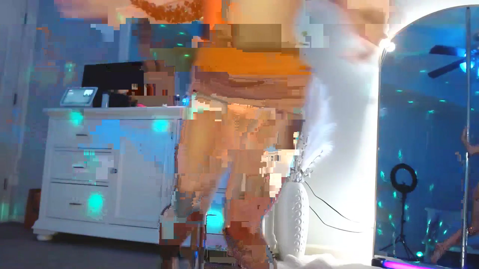 Gallery image thumbnail from MsMarilyn's myfreecams stream on, 07/12/2023, 22:00 image 3 of 20