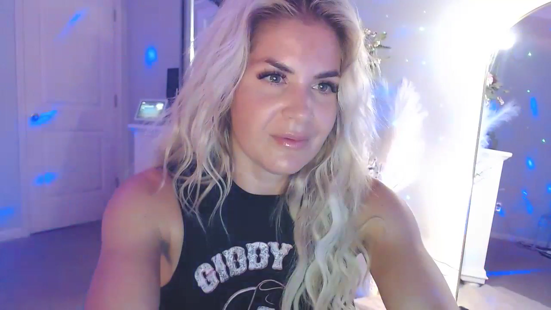Gallery image thumbnail from MsMarilyn's myfreecams stream on, 07/19/2023, 23:41 image 16 of 20