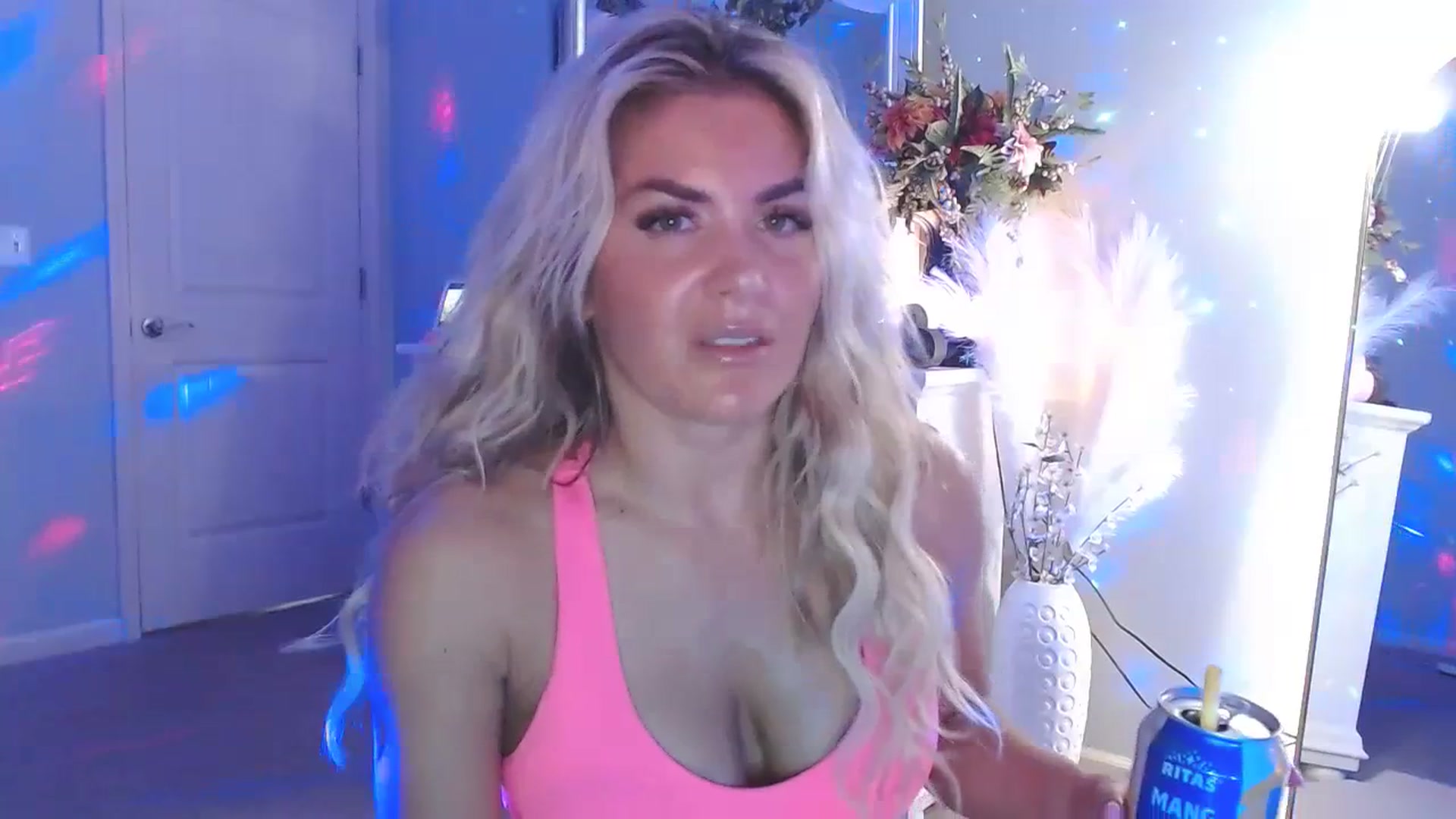 Gallery image thumbnail from MsMarilyn's myfreecams stream on, 07/21/2023, 21:32 image 20 of 20