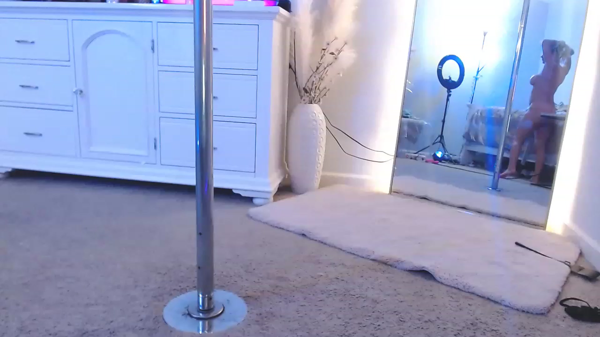 Gallery image thumbnail from MsMarilyn's myfreecams stream on, 08/12/2023, 18:58 image 1 of 20