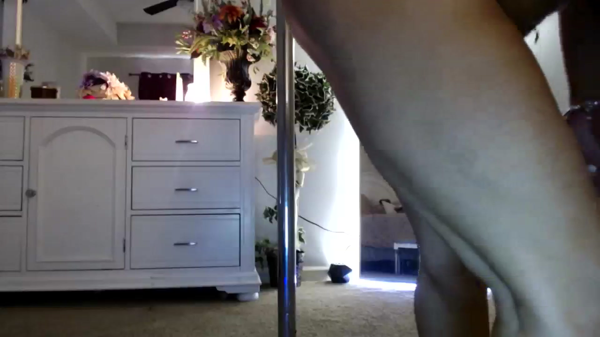 Gallery image thumbnail from MsMarilyn's myfreecams stream on, 11/14/2023, 21:10 image 8 of 20