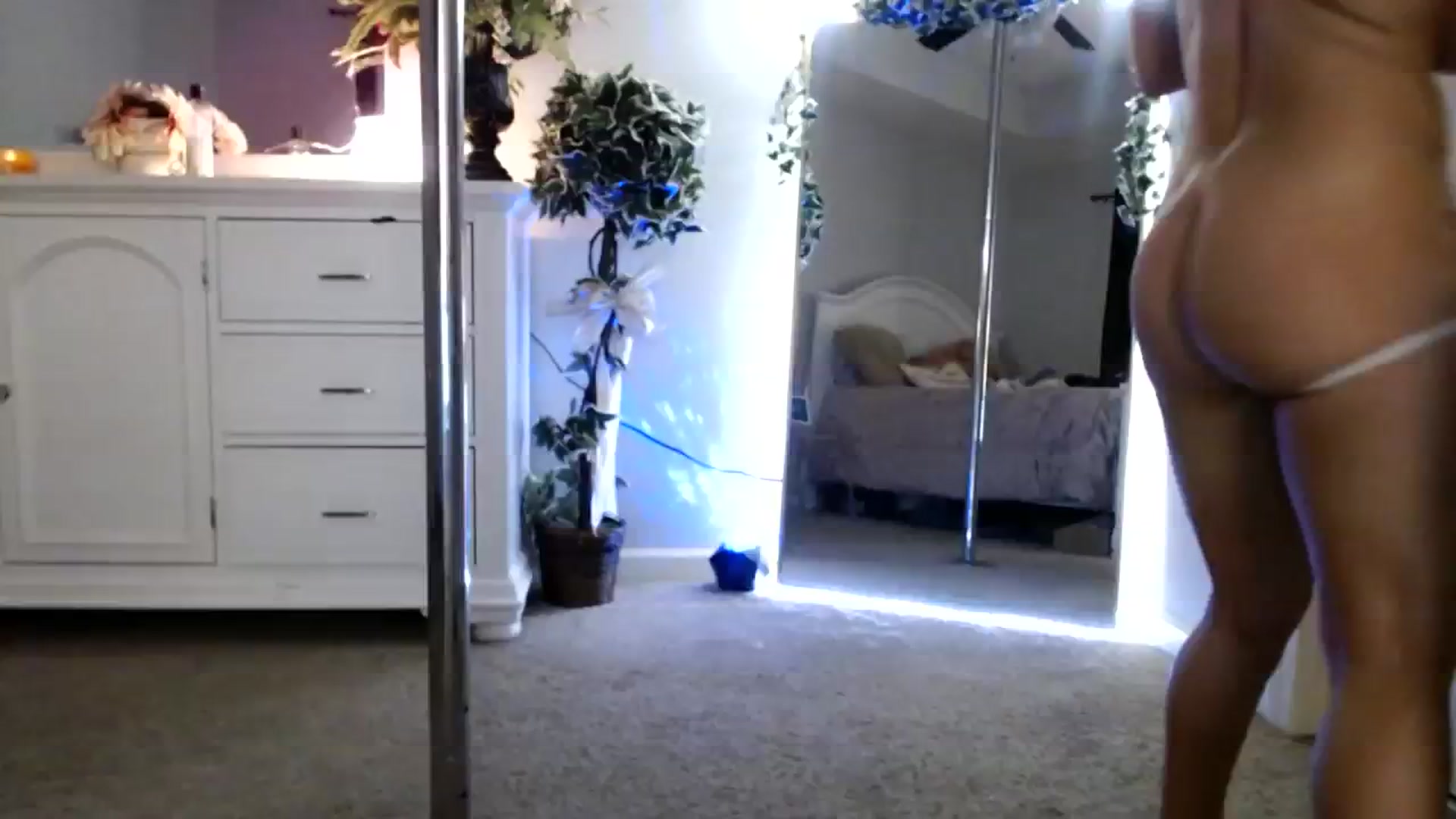 Gallery image thumbnail from MsMarilyn's myfreecams stream on, 01/02/2024, 22:59 image 9 of 20