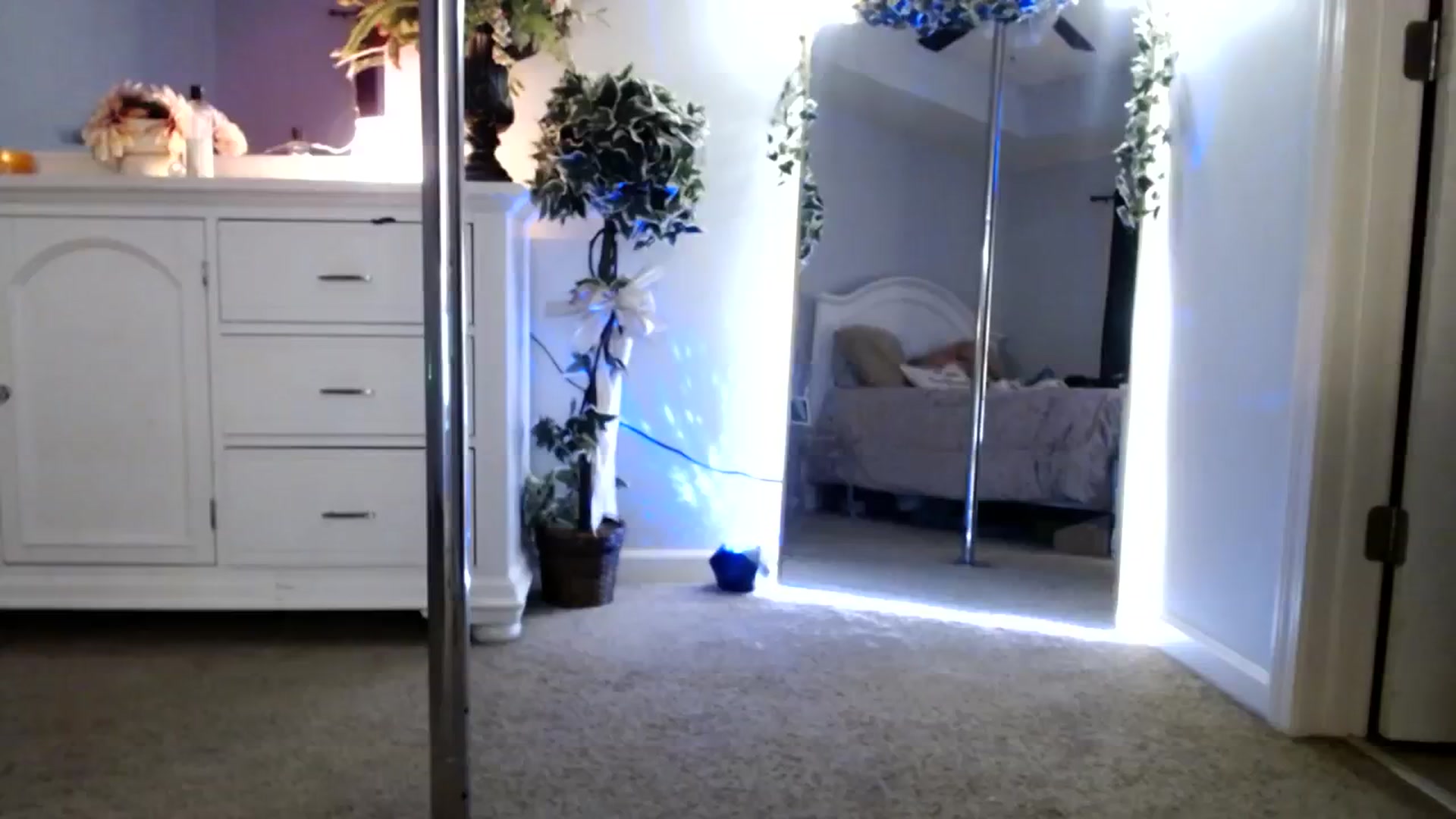 Gallery image thumbnail from MsMarilyn's myfreecams stream on, 01/02/2024, 22:59 image 10 of 20