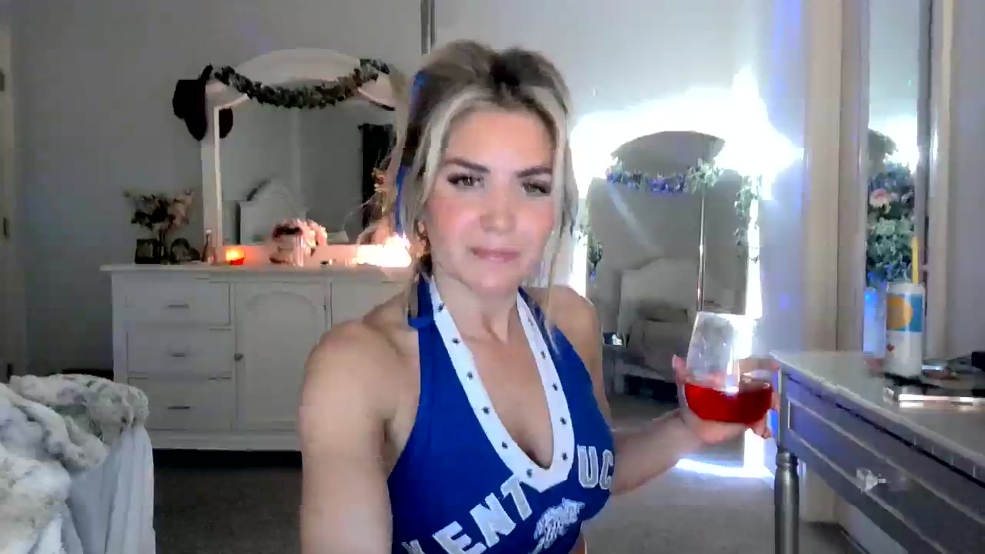 Gallery image thumbnail from MsMarilyn's myfreecams stream on, 01/09/2024, 20:01 image 3 of 20