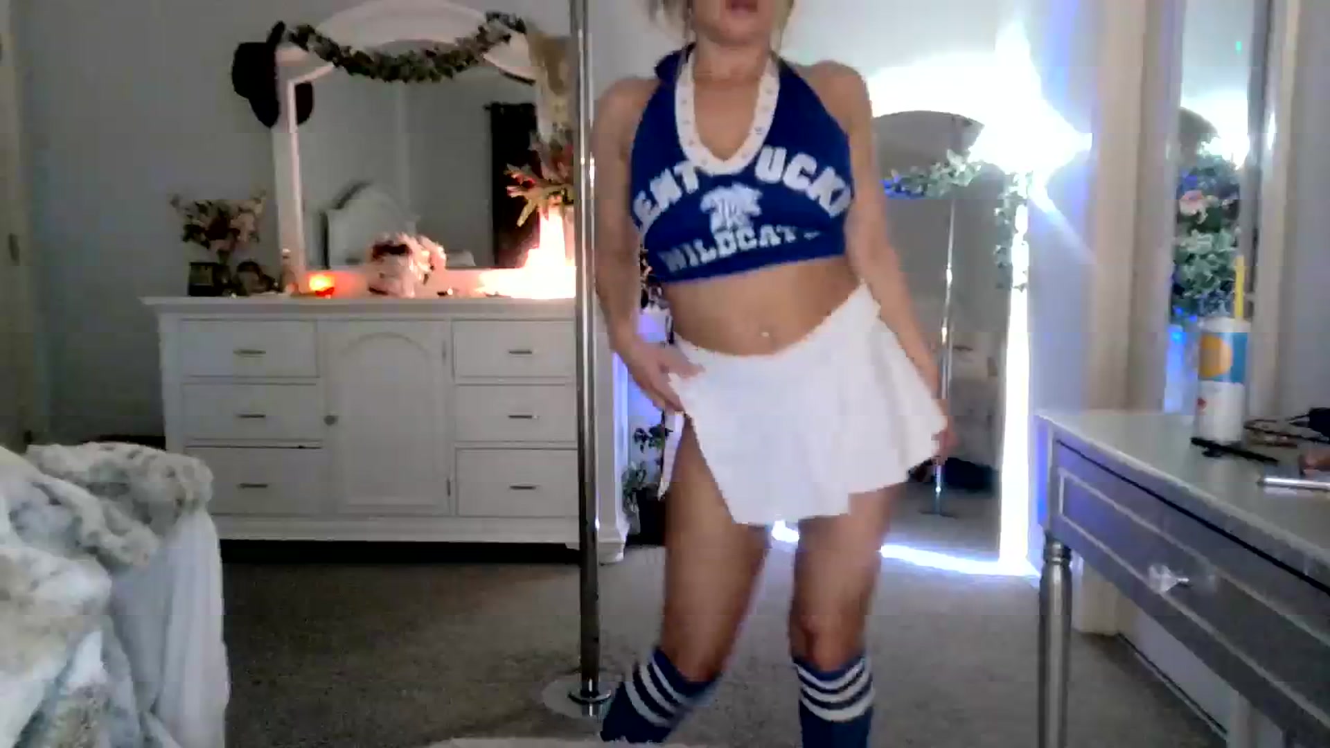 Gallery image thumbnail from MsMarilyn's myfreecams stream on, 01/09/2024, 20:01 image 10 of 20