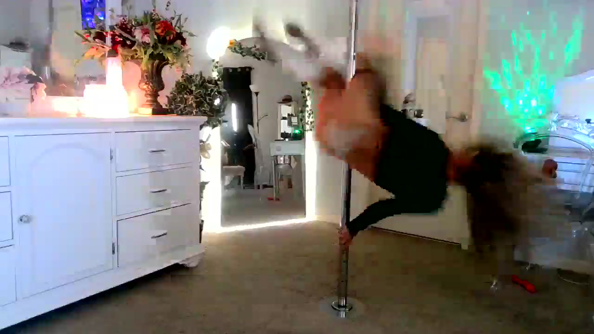 Gallery image thumbnail from MsMarilyn's myfreecams stream on, 01/23/2024, 17:51 image 16 of 20