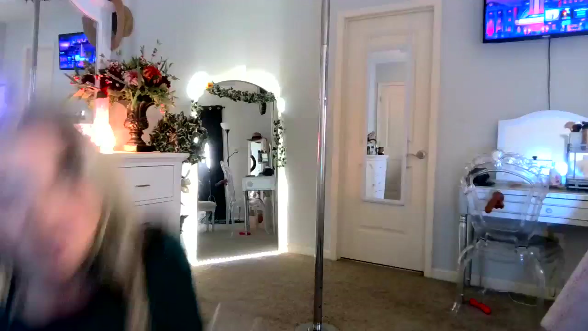 Gallery image thumbnail from MsMarilyn's myfreecams stream on, 01/23/2024, 17:51 image 2 of 20