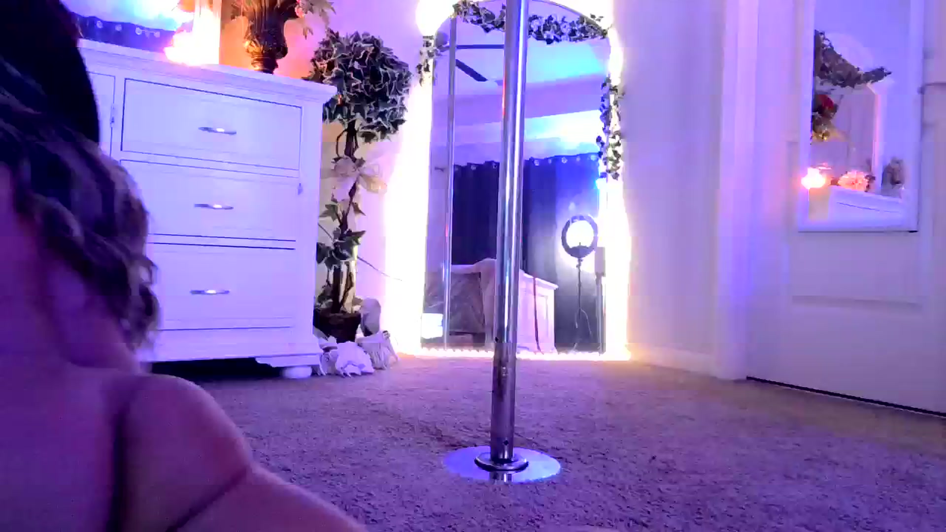 Gallery image thumbnail from MsMarilyn's myfreecams stream on, 01/25/2024, 18:31 image 19 of 20