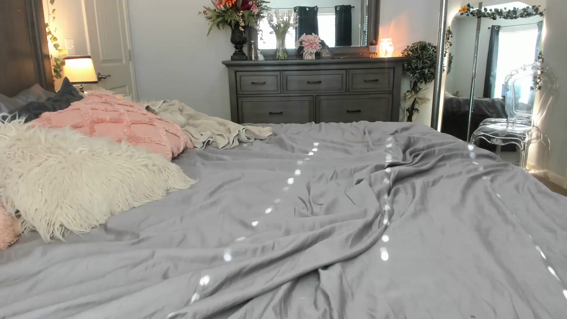 Gallery image thumbnail from MsMarilyn's myfreecams stream on, 02/05/2024, 20:32 image 11 of 20