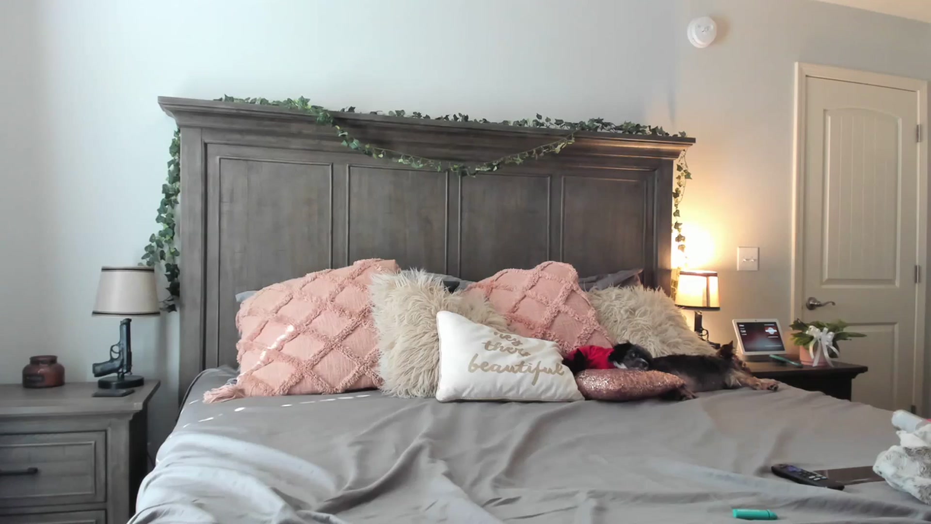 Gallery image thumbnail from MsMarilyn's myfreecams stream on, 02/13/2024, 17:50 image 16 of 20