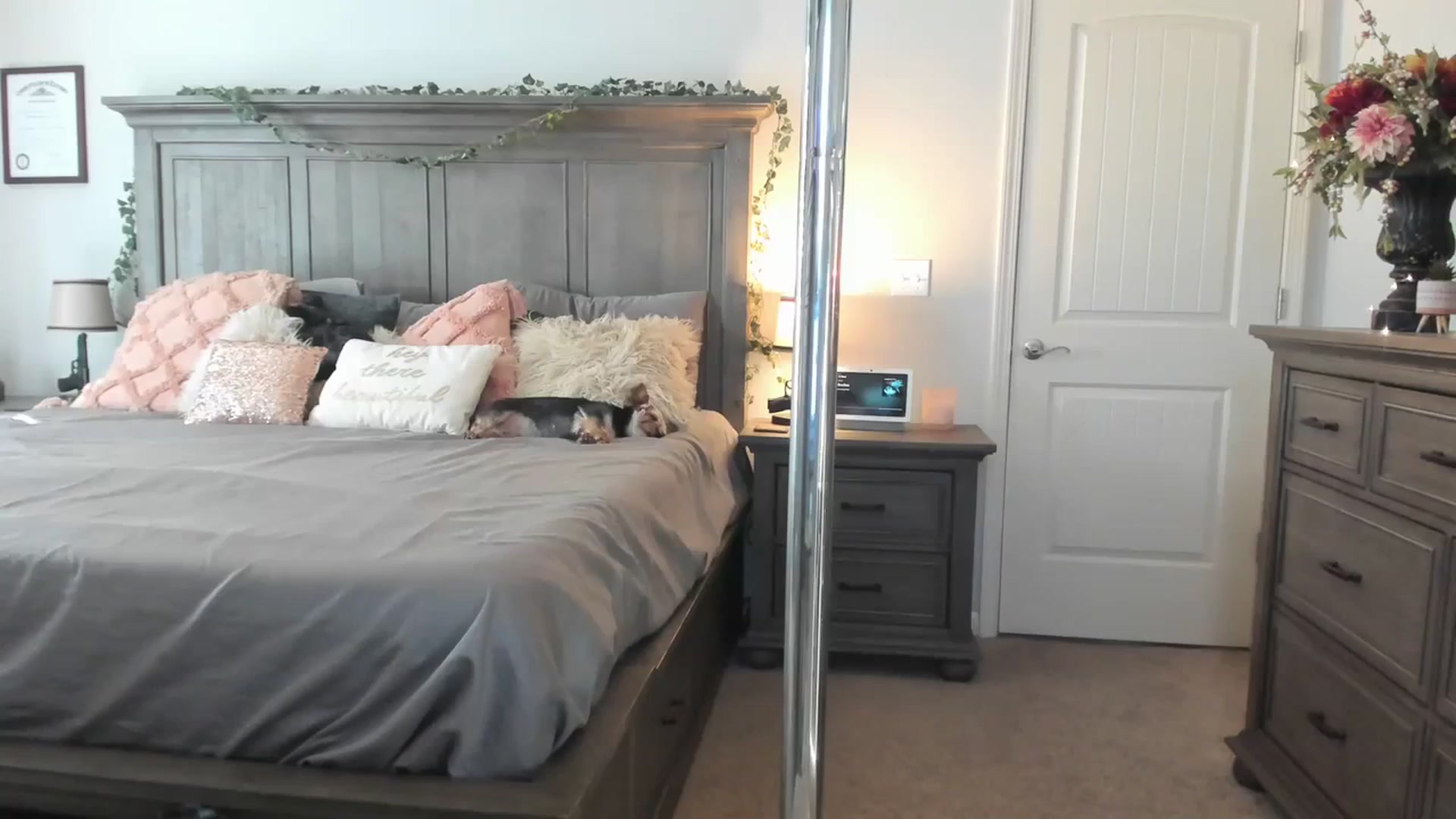 Gallery image thumbnail from MsMarilyn's myfreecams stream on, 02/21/2024, 17:03 image 20 of 20