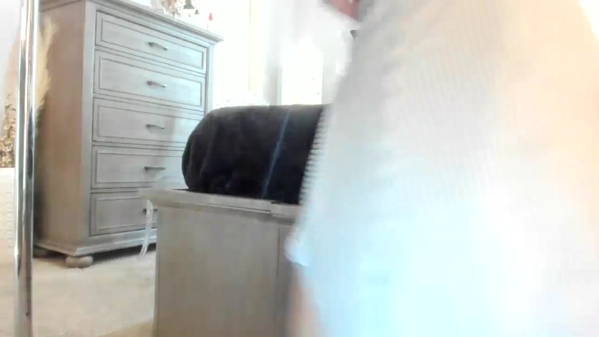 Gallery image thumbnail from MsMarilyn's myfreecams stream on, 05/16/2024, 17:13 image 14 of 20