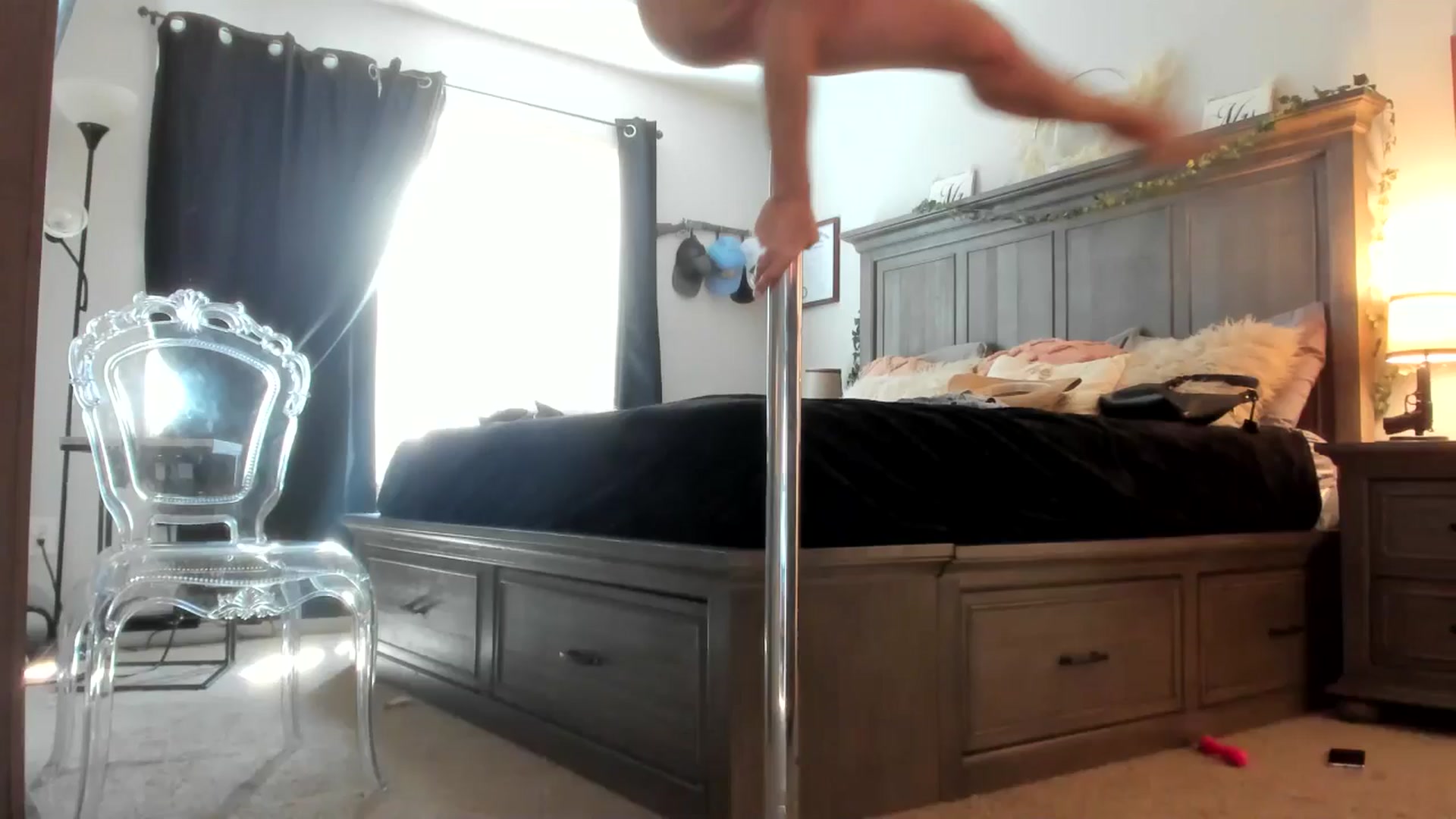 Gallery image thumbnail from MsMarilyn's myfreecams stream on, 05/16/2024, 19:46 image 19 of 20