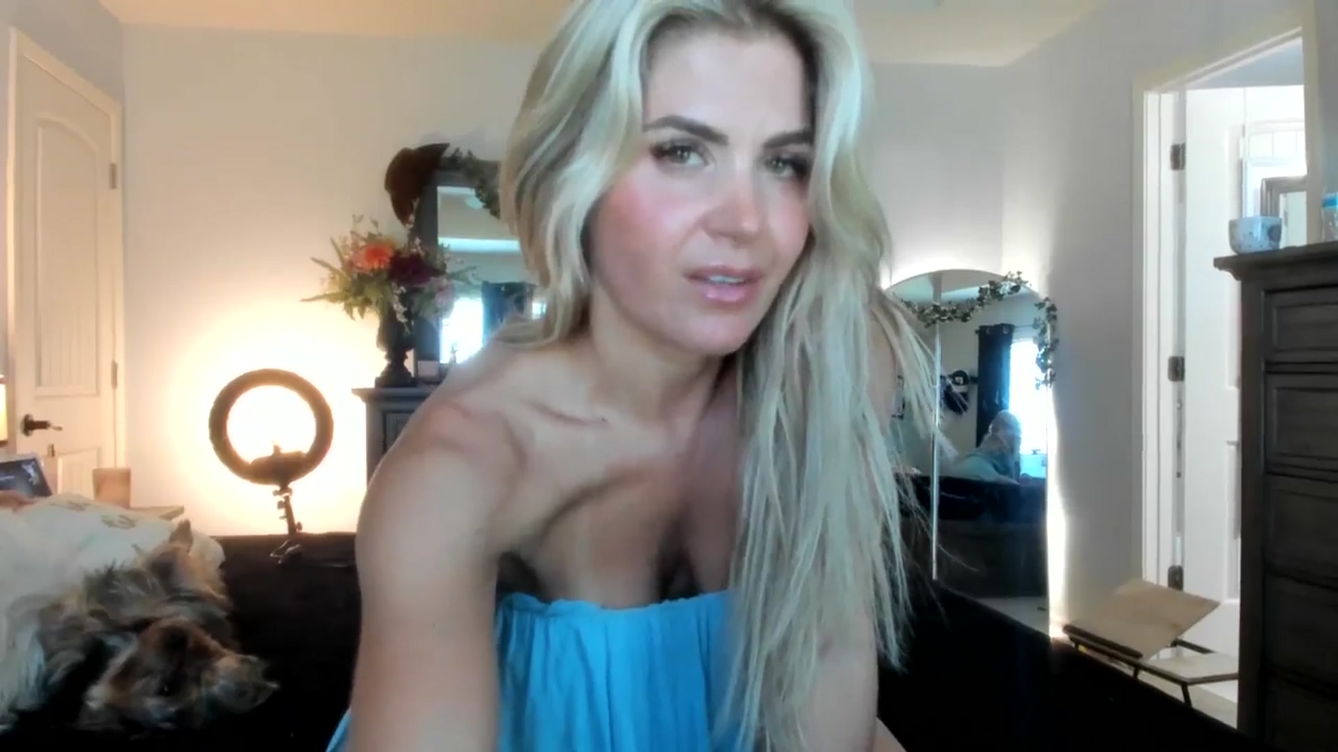 Gallery image thumbnail from MsMarilyn's myfreecams stream on, 05/29/2024, 15:29 image 12 of 20