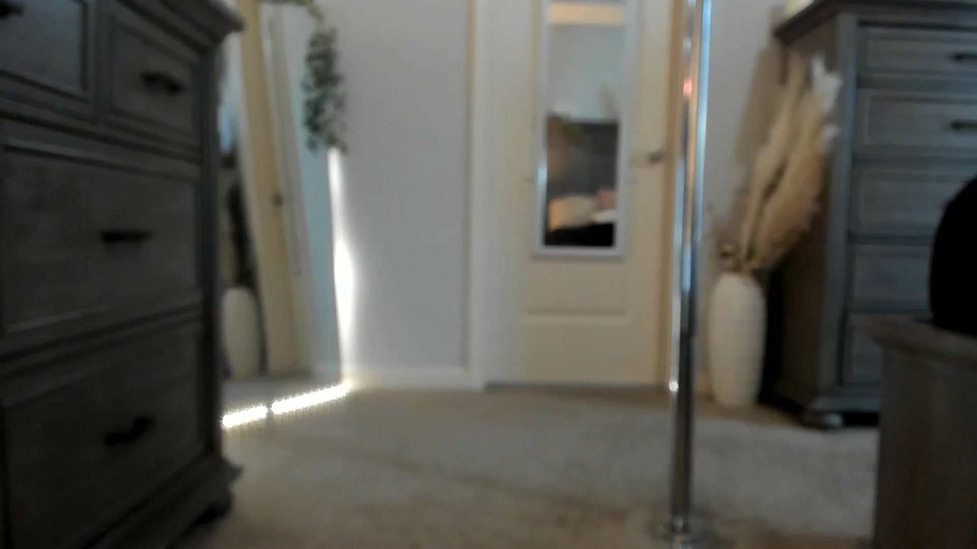 Gallery image thumbnail from MsMarilyn's myfreecams stream on, 06/24/2024, 18:46 image 1 of 20