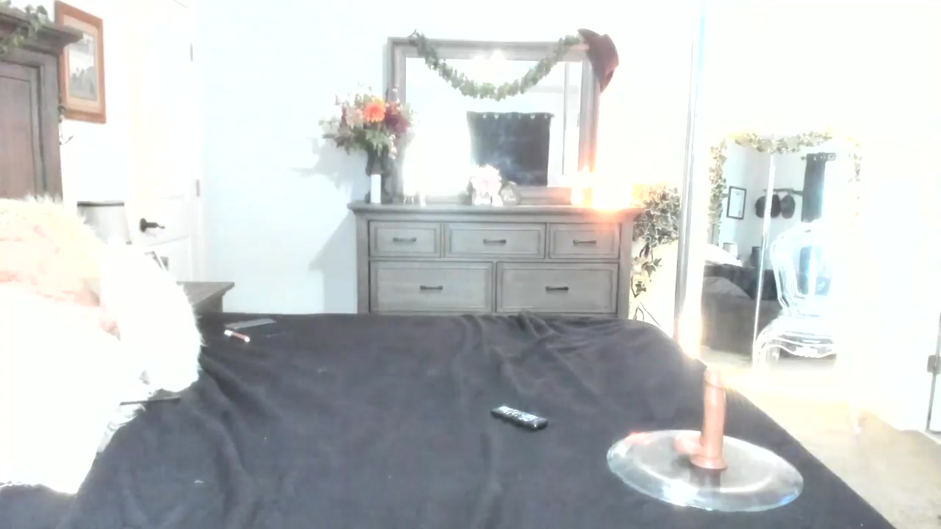 Gallery image thumbnail from MsMarilyn's myfreecams stream on, 06/26/2024, 22:16 image 20 of 20