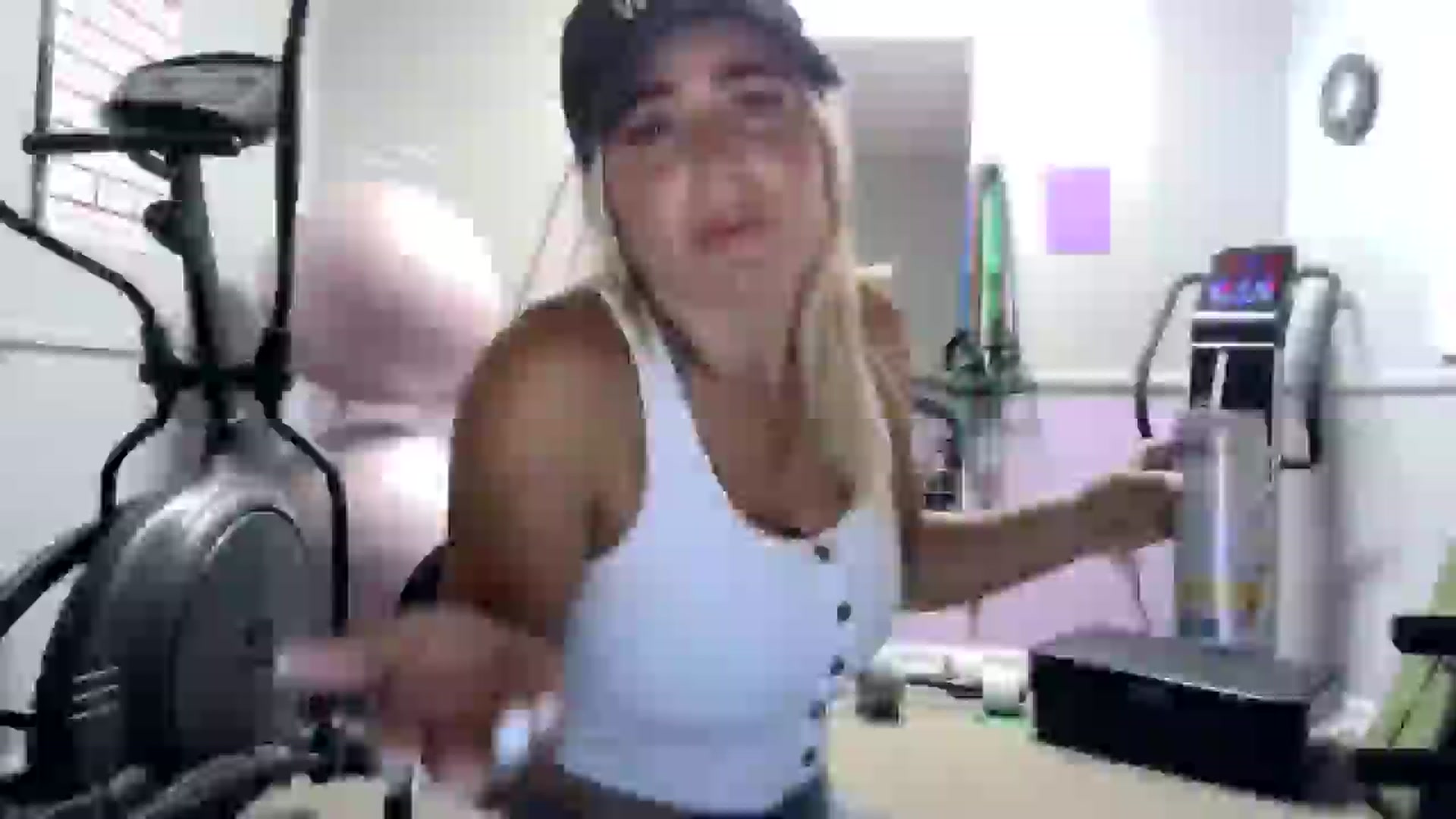 Gallery image thumbnail from MsMarilyn's myfreecams stream on, 07/14/2024, 10:38 image 6 of 20
