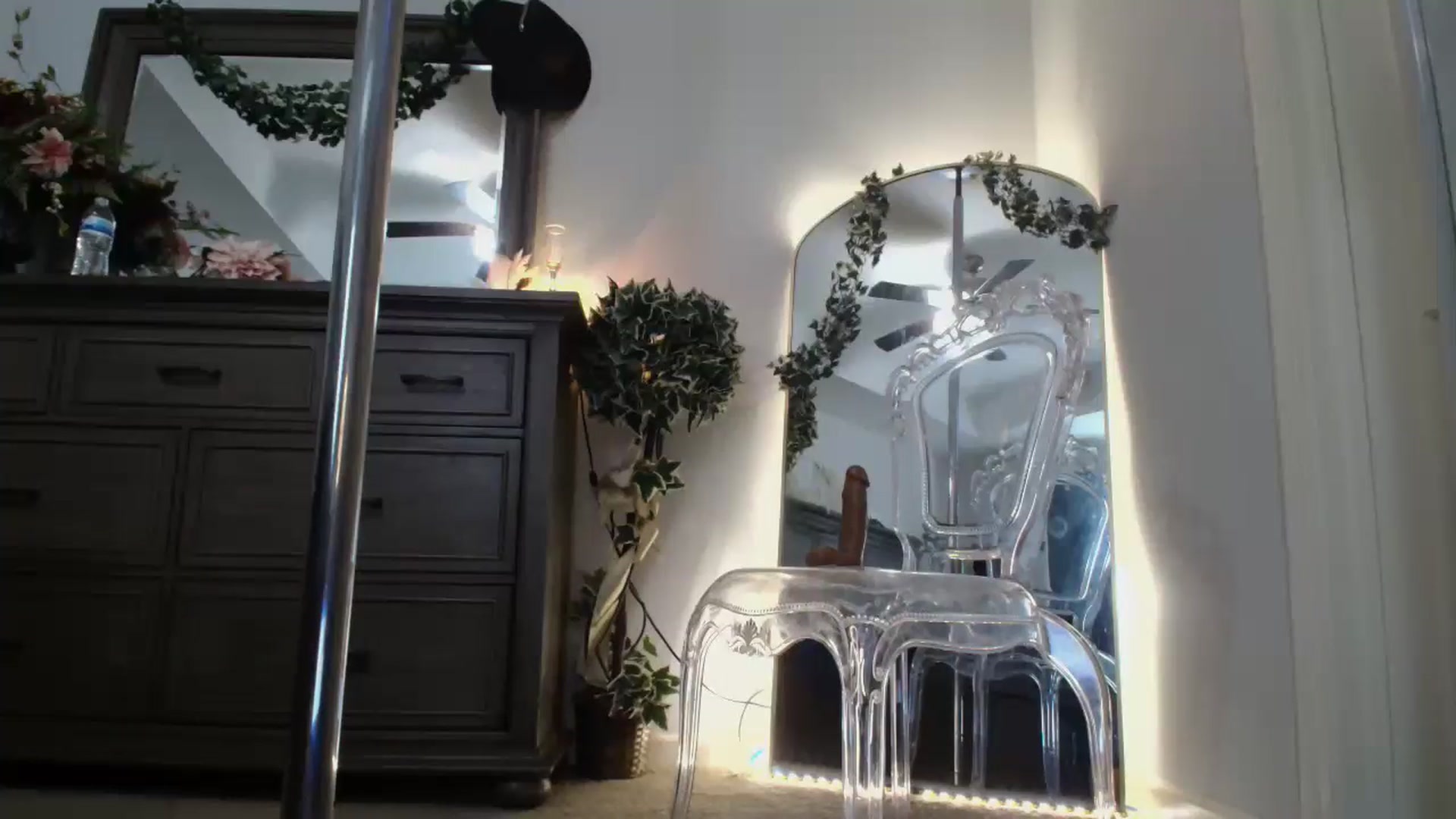 Gallery image thumbnail from MsMarilyn's myfreecams stream on, 07/24/2024, 18:28 image 5 of 20
