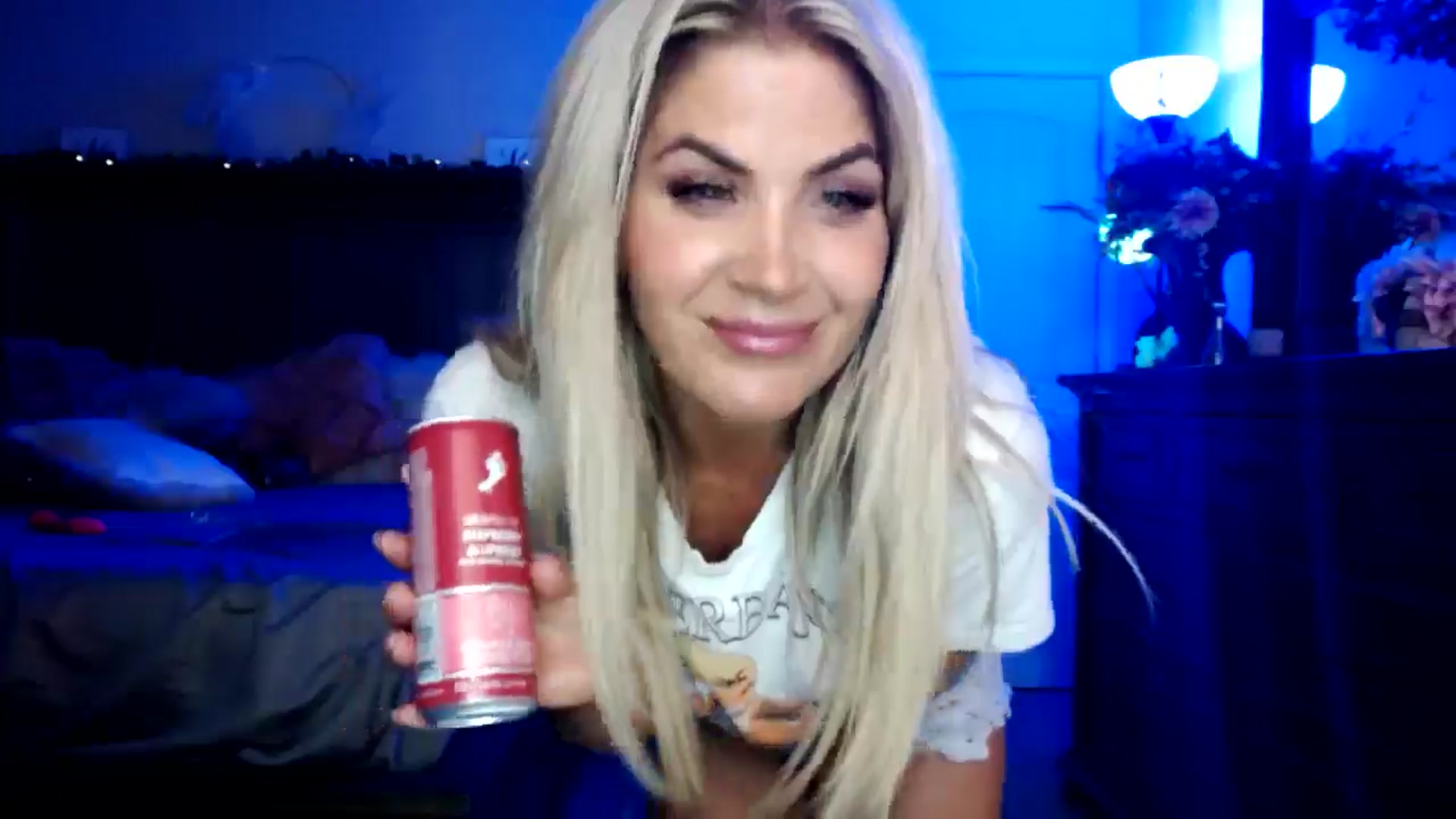 Gallery image thumbnail from MsMarilyn's myfreecams stream on, 08/26/2024, 22:13 image 11 of 20