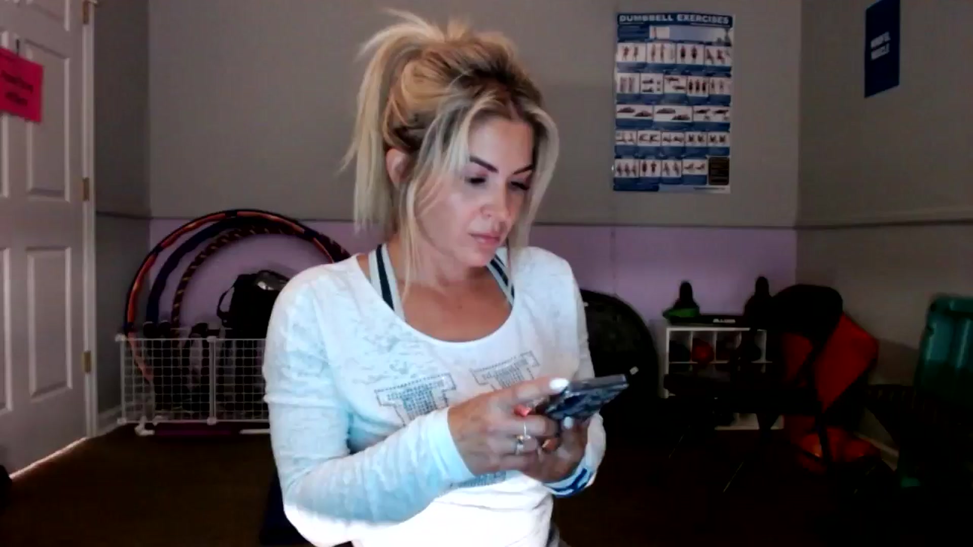 Gallery image thumbnail from MsMarilyn's myfreecams stream on, 09/01/2024, 11:25 image 1 of 20