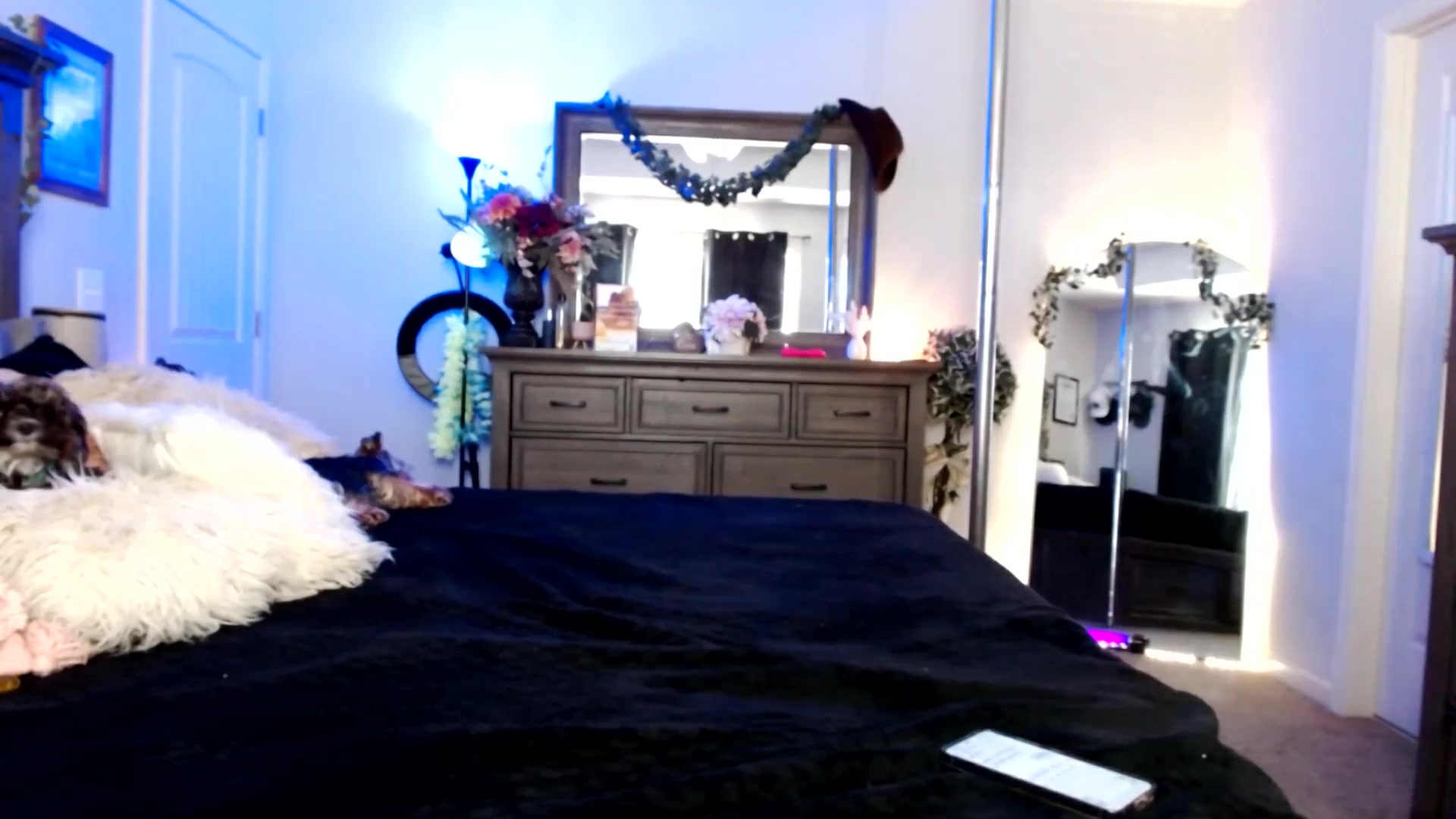 Gallery image thumbnail from MsMarilyn's myfreecams stream on, 09/03/2024, 20:35 image 19 of 20