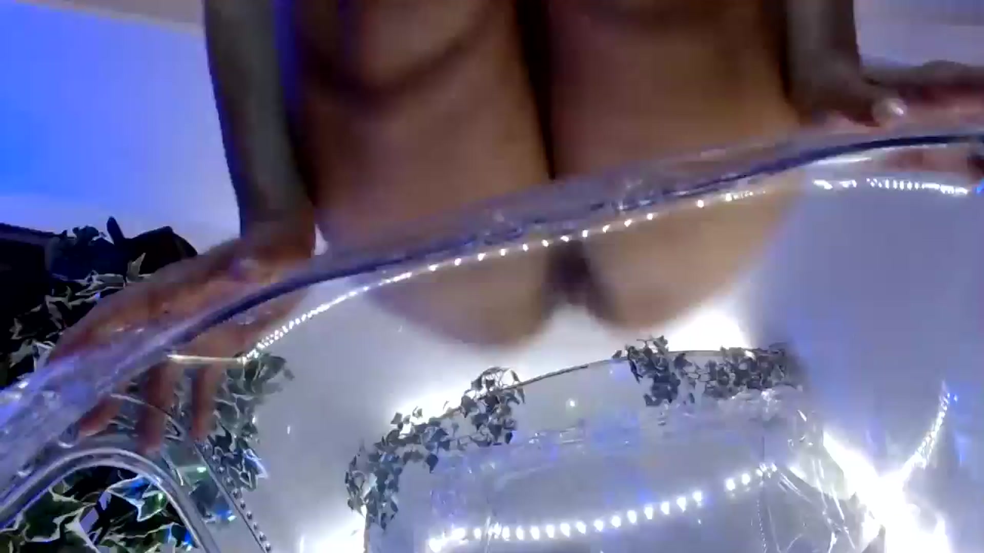 Gallery image thumbnail from MsMarilyn's myfreecams stream on, 09/25/2024, 16:34 image 1 of 20